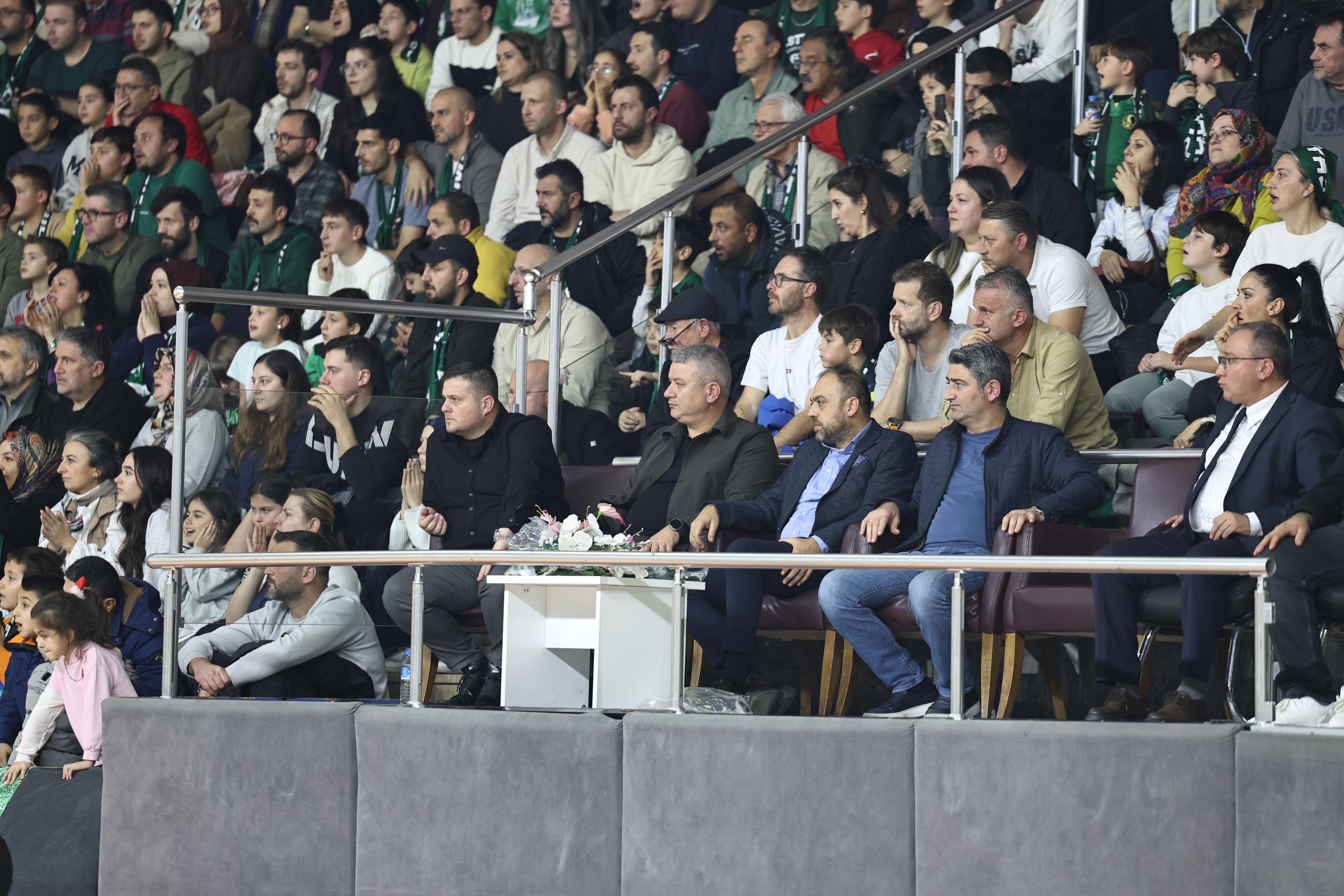 Basketbol, namağlup serisini 9 maça çıkardı: 80-63