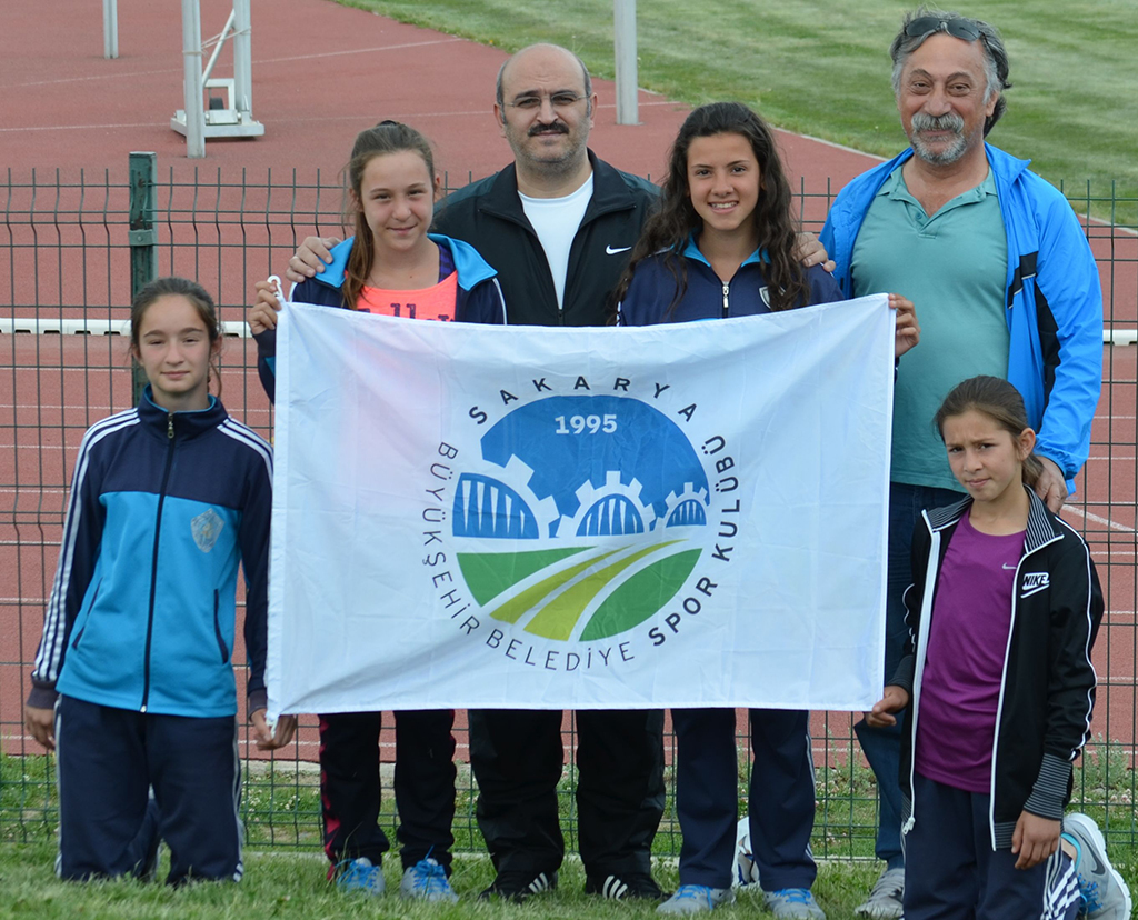 Büyükşehir Atletizm Takımı 2. Oldu