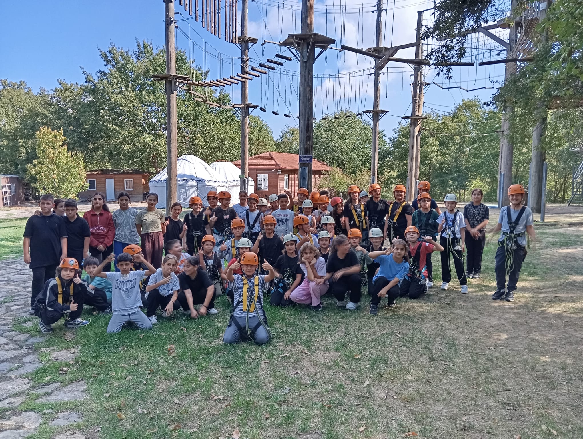 Macera Park’ta adrenalin dolu deneyimle çok şey öğreniyorlar