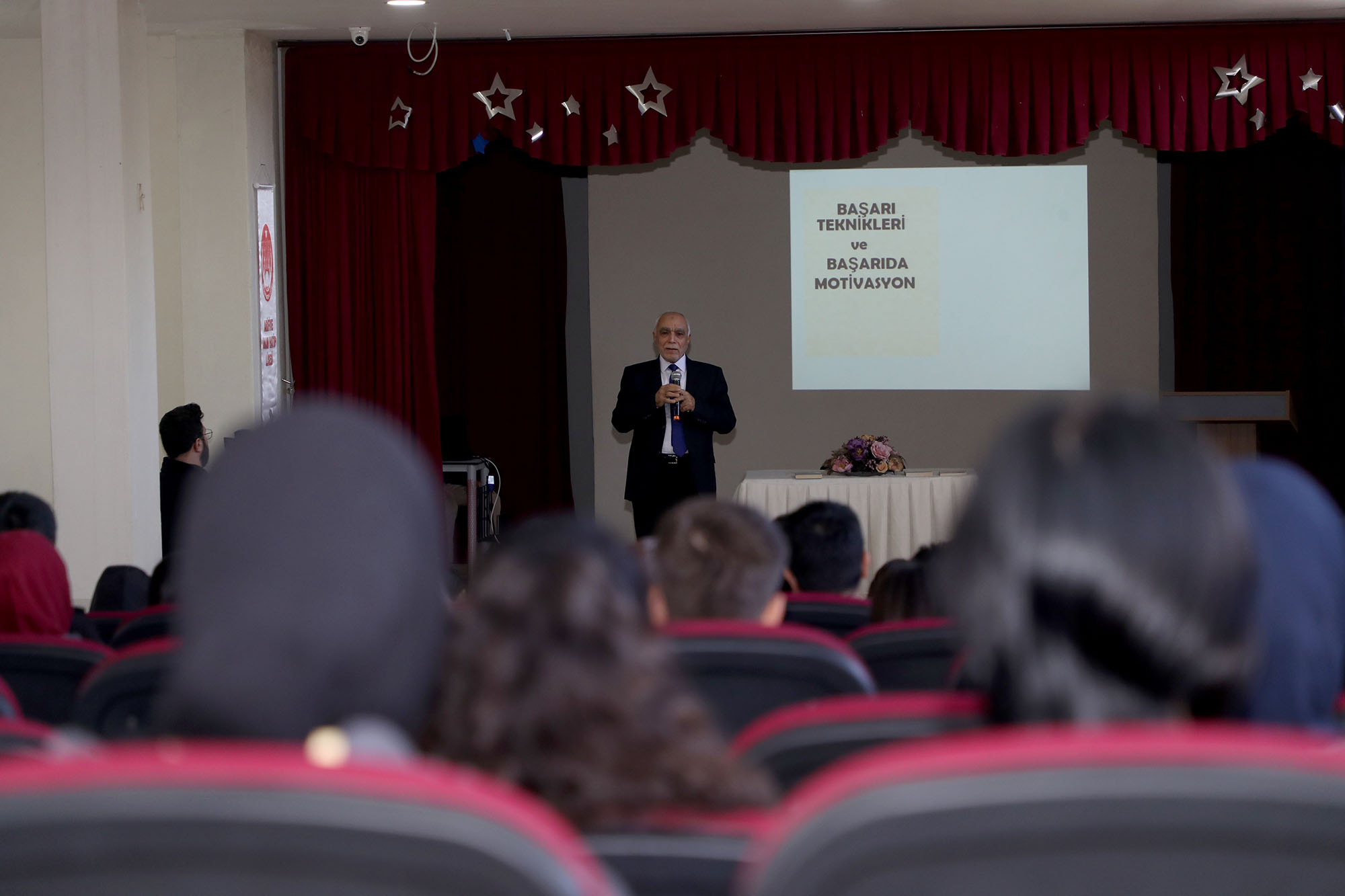 Büyükşehir harekete geçti, o okula neşe geldi