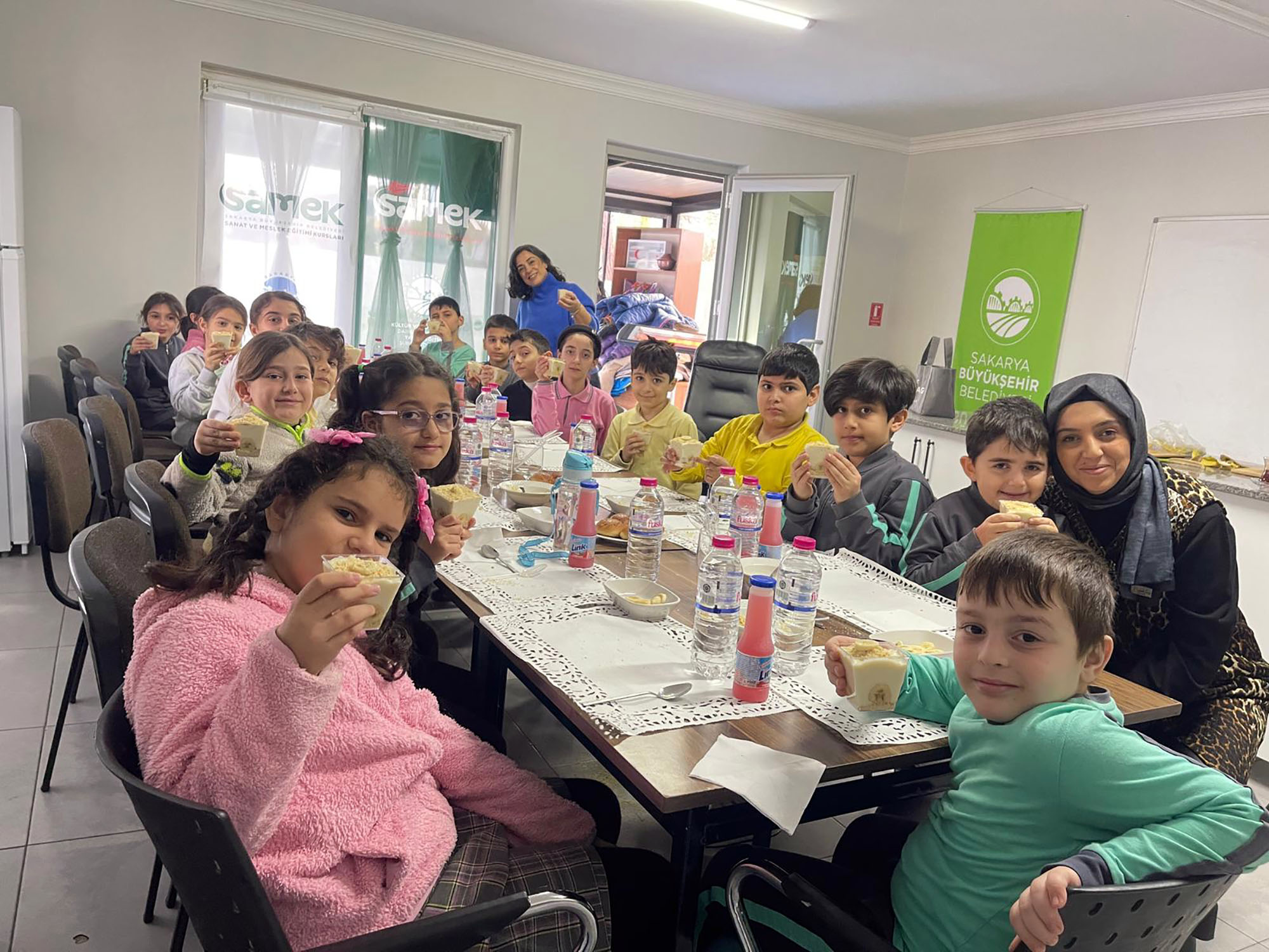 SAMEK’te minik eller mutfağa, gençler seramiğe dokundu