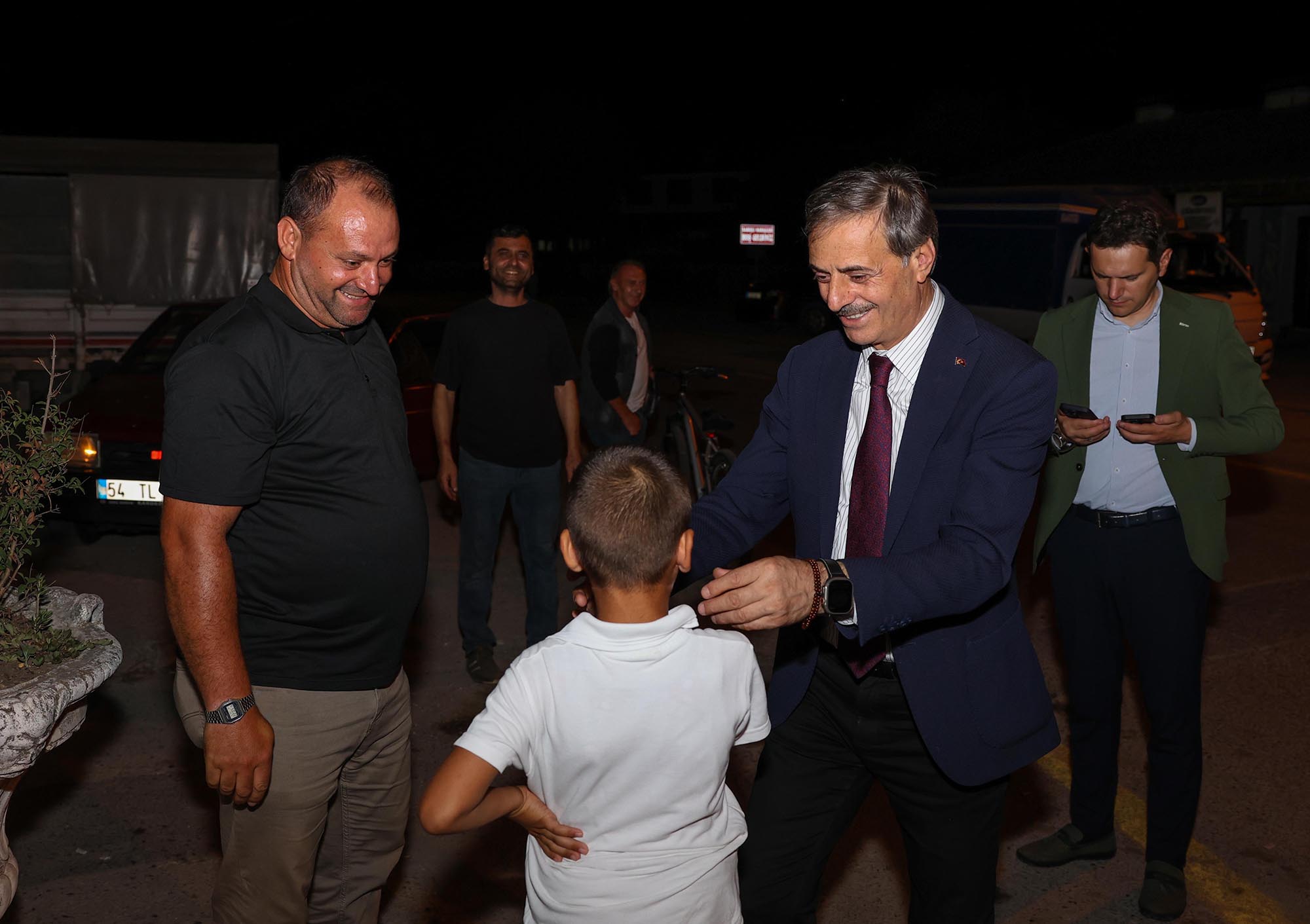 Yusuf Alemdar Sakarya’da adım adım vatandaşlarla kucaklaşıyor: “Şehrimizin ihtiyaçlarına yönelik adımlarımızı kararlılıkla atıyoruz”