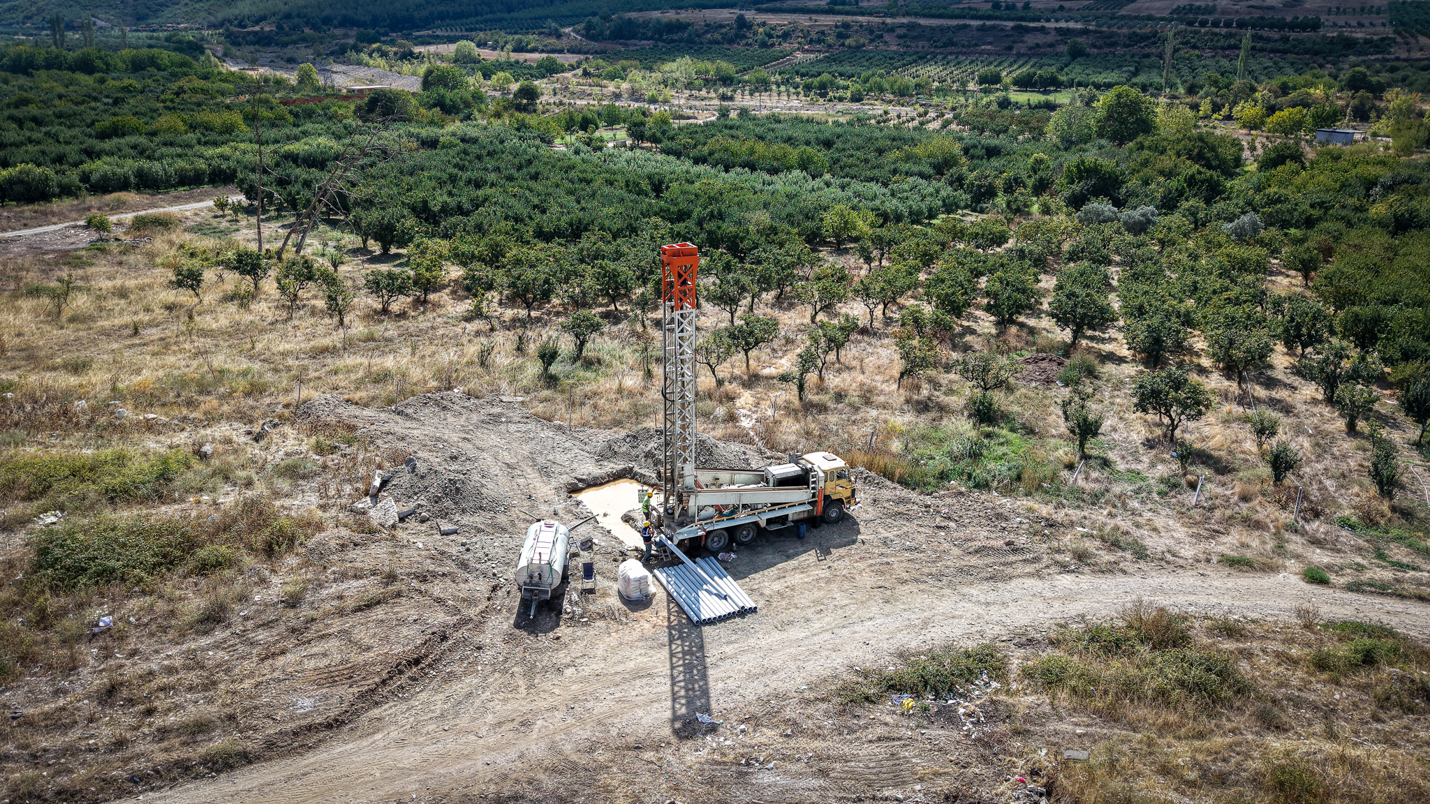 Geyve Doğantepe’ye 132 metre derinlikten kaliteli içme suyu 