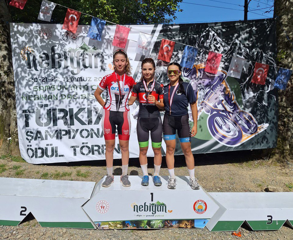 Büyükşehir’in başarılı pedalları podyumu boş bırakmadı