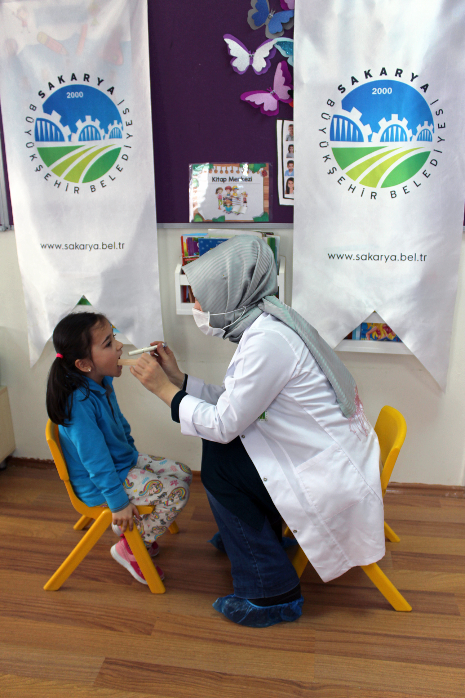 Tıp Merkezi’nden minik çocuklara diş taraması