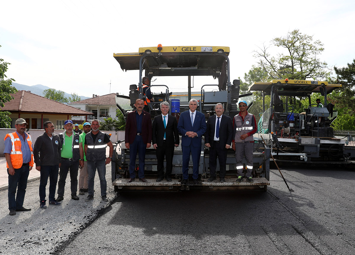 Akyazı Kuzuluk Caddesi yeni yüzüne kavuştu