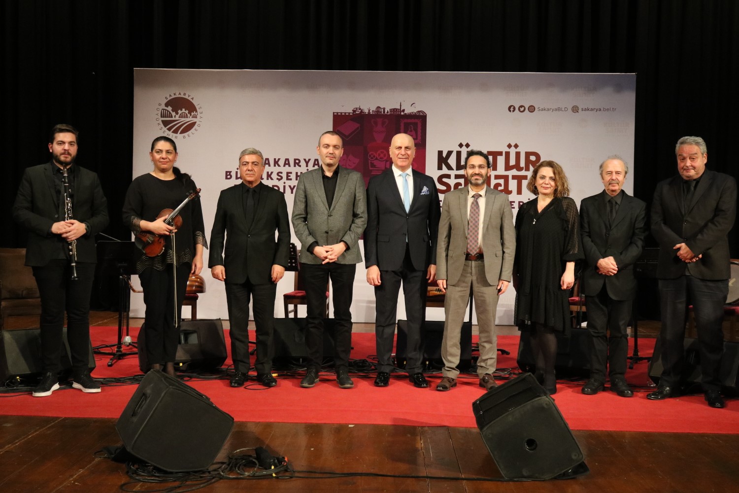 ‘Dilden Gönüle’ dinletisi kulakların pasını sildi