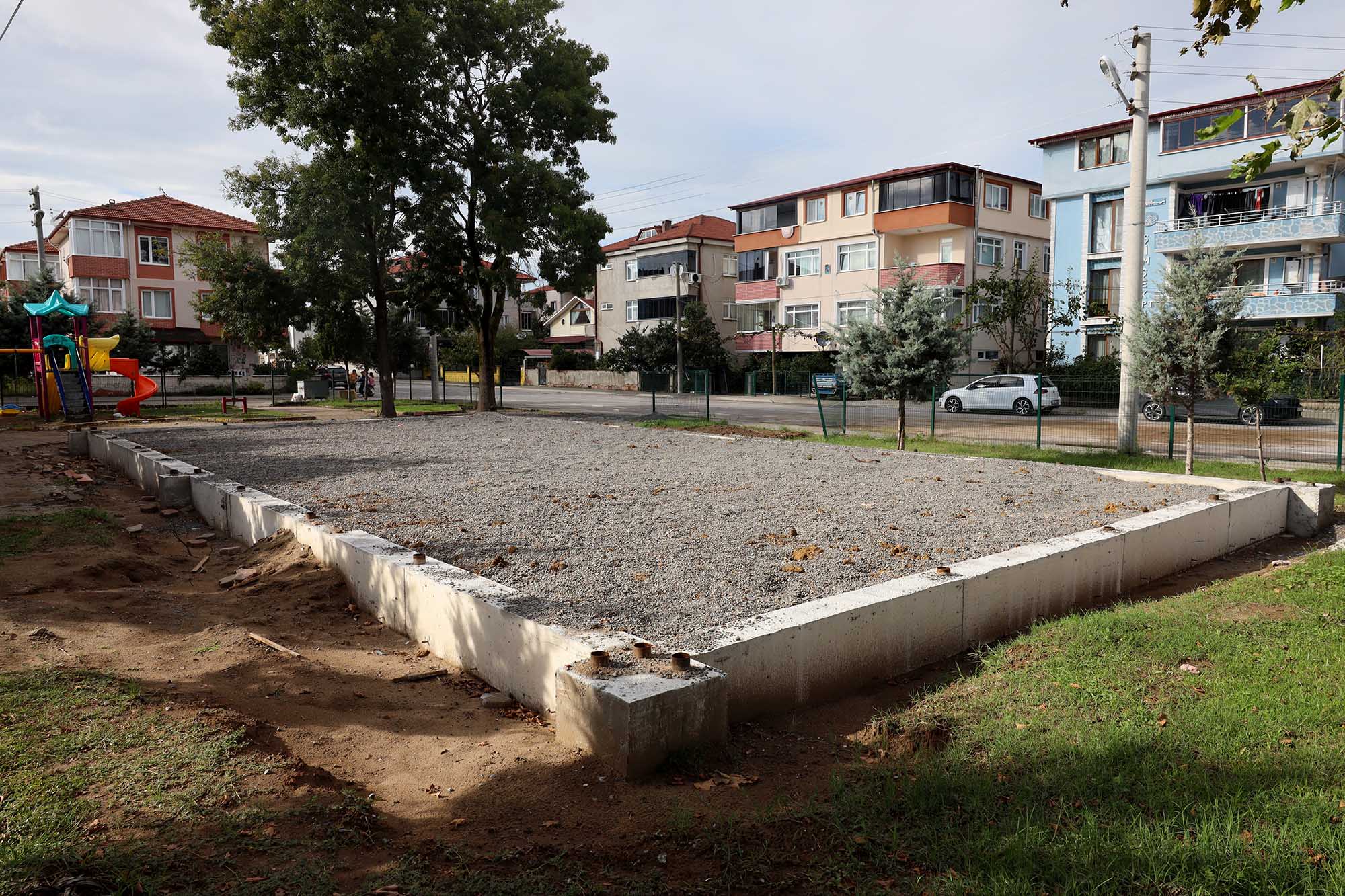 Büyükşehir, Karasu ve Kocaali’ye 4 yeni spor alanı kazandırıyor