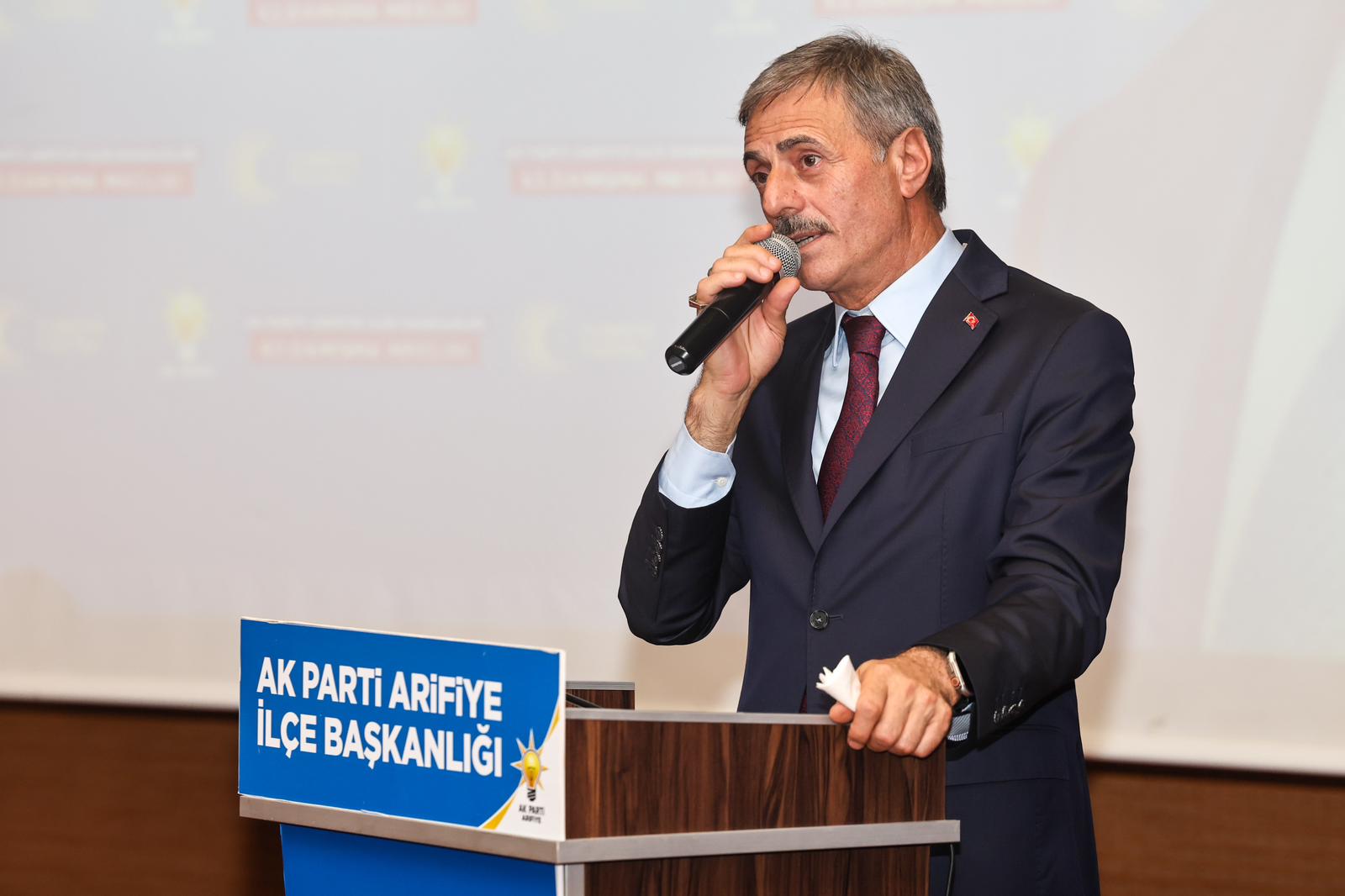 “Şehrimizi yarınlara en güzel şekilde ulaştırmak için gayretle çalışıyoruz”