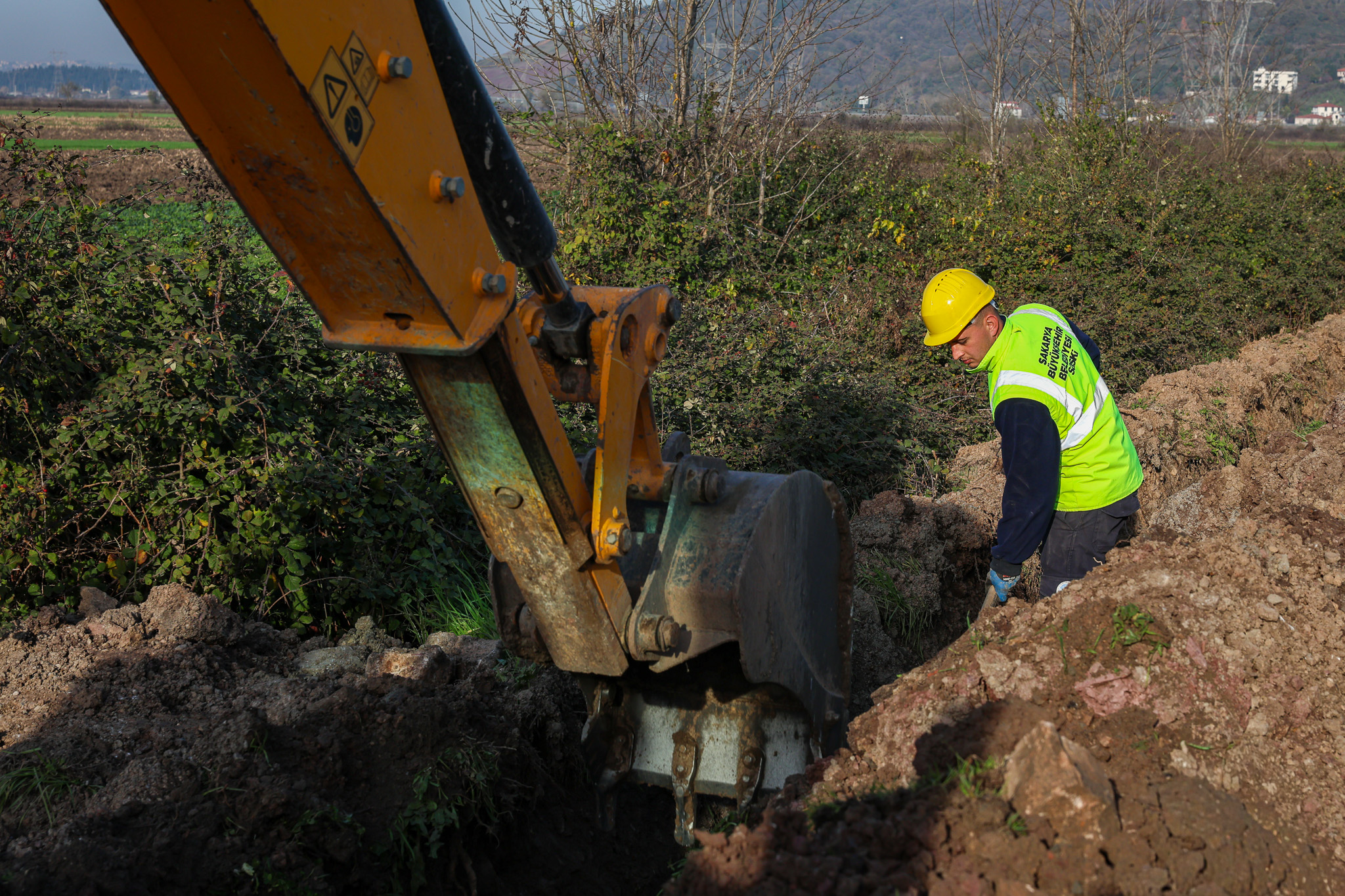 Bin 600 metrelik yenileme projesiyle bölgenin atık su altyapısı güçleniyor