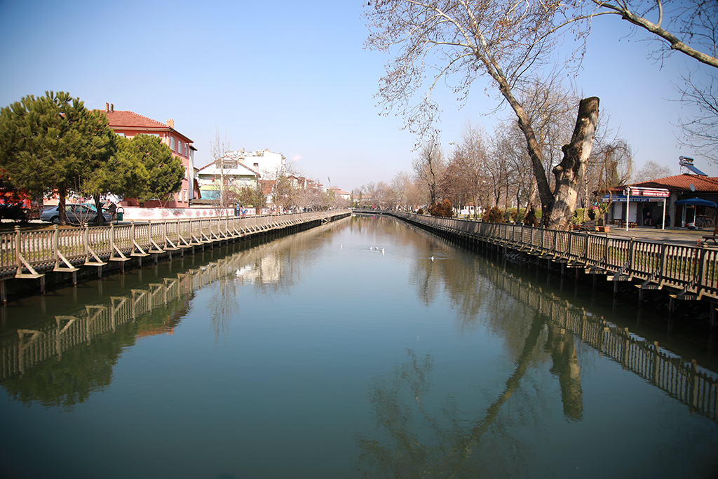 Sapanca Gölü yükselmeye devam ediyor