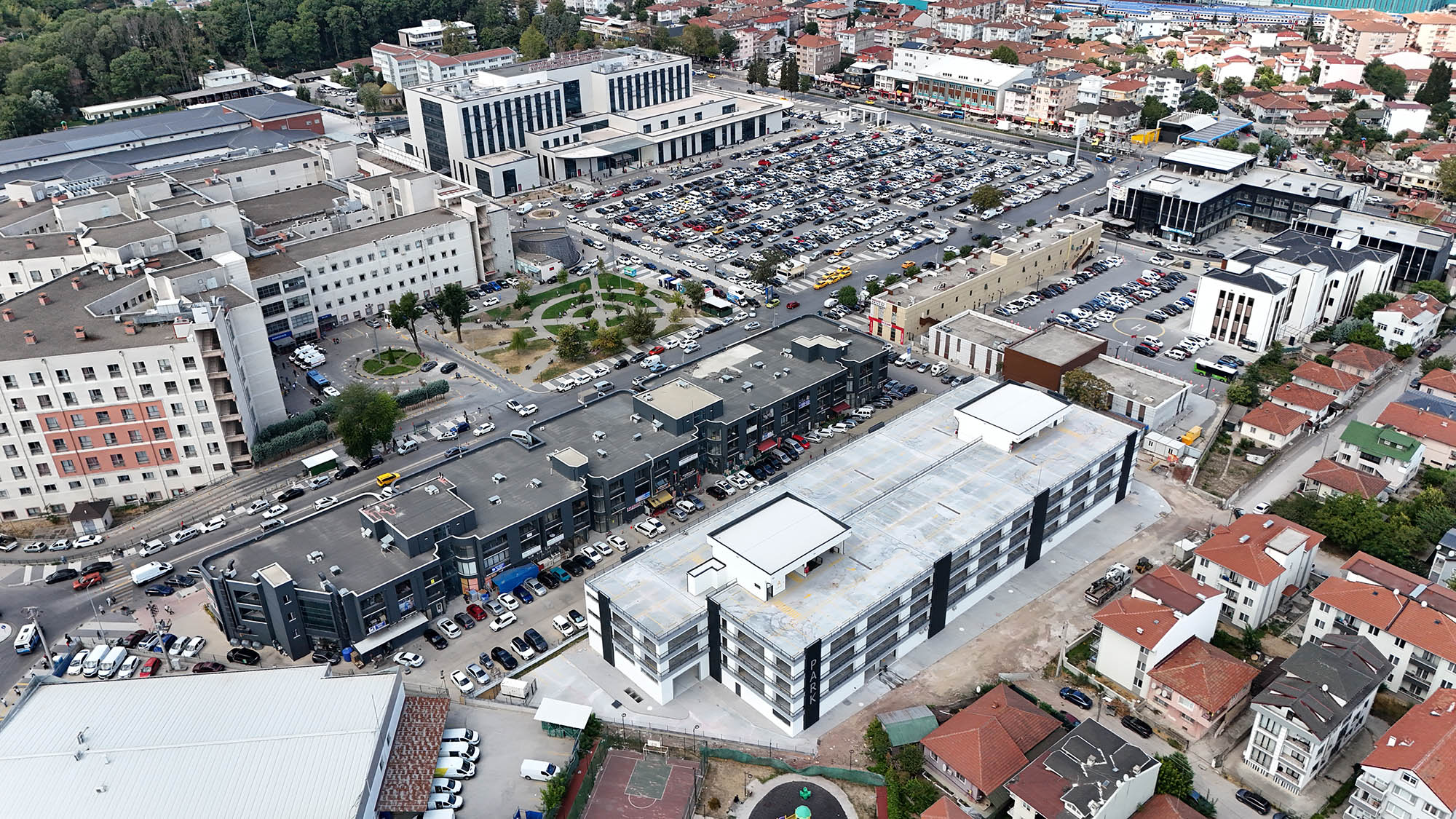 530 araçlık katlı otopark hizmete başladı