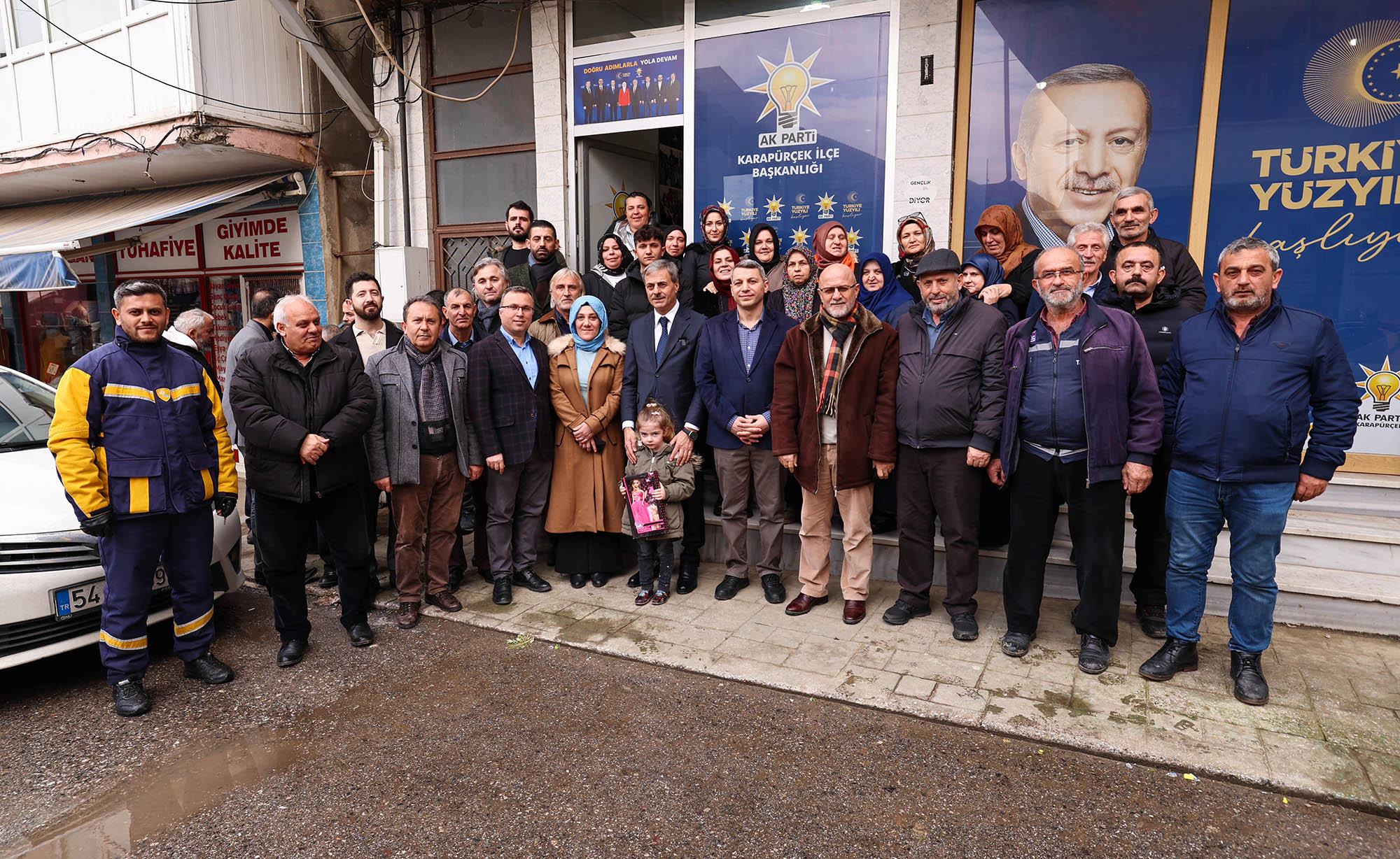 Başkan Alemdar’dan Karapürçek’te Bölgesel Park ve SGM müjdesi