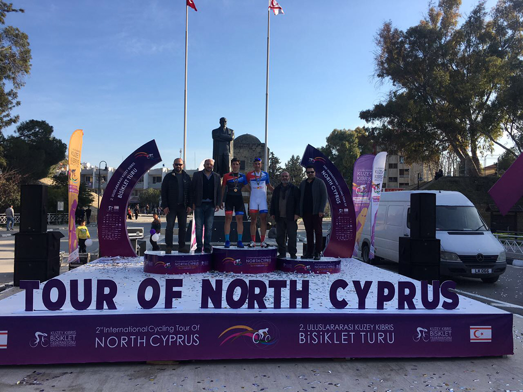 Büyükşehirli bisikletçiler Kıbrıs’ta birinci oldu