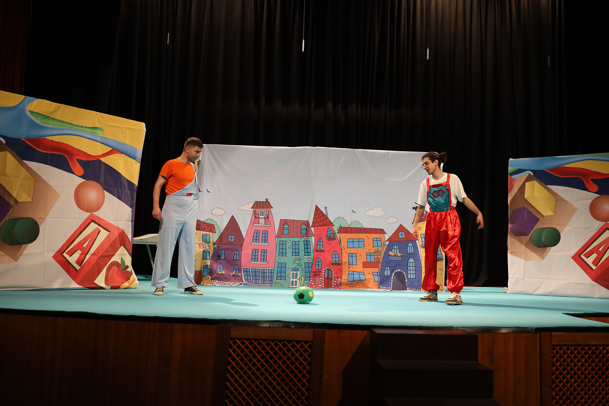 ‘Ali Can ve Arkadaşları’ SGM’de çocuklarla buluştu