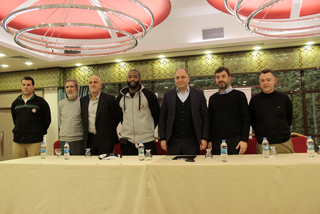 Tecrübeli Amerikalı Büyükşehir Baskette