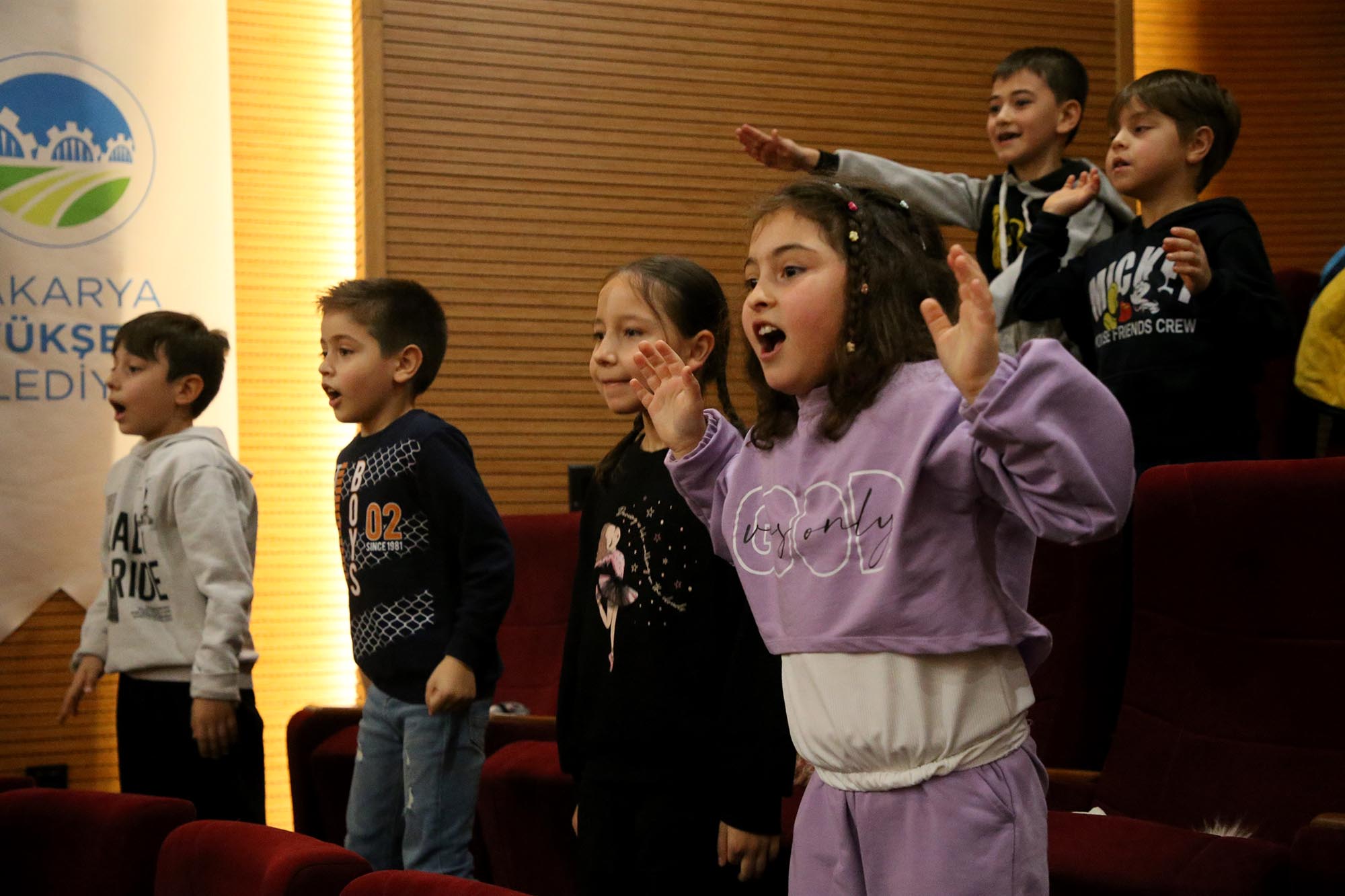 ‘Arkadaşım Dalmaçyalı’ oyunu minik sanatseverler ile buluştu