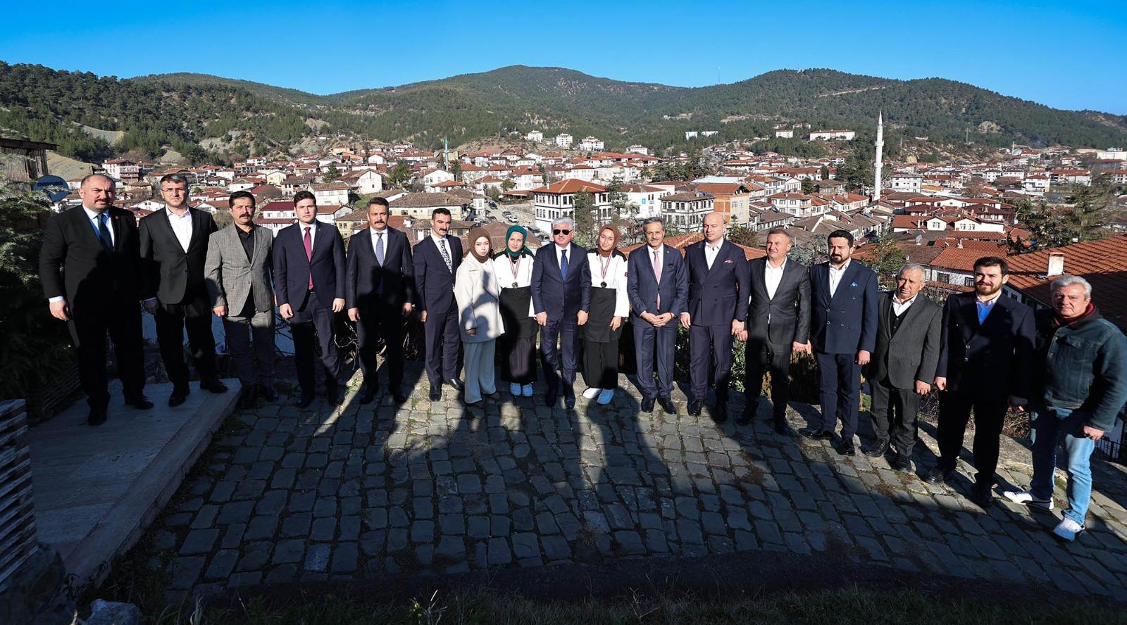 “Tarihi mirasımız Taraklı'yı güzel bir geleceğe birlikte taşıyacağız”