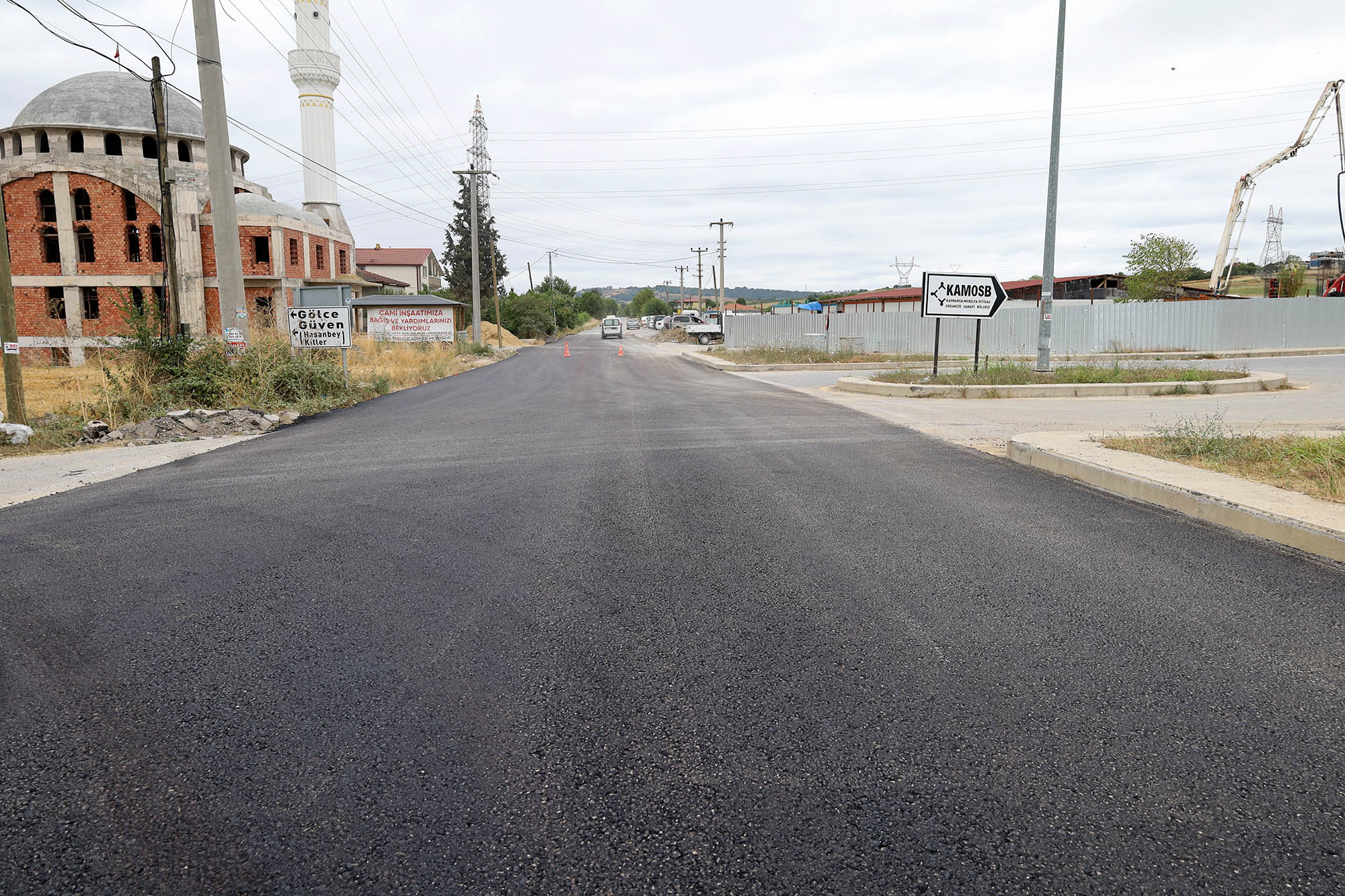 Büyükşehir’den Kaynarca’da asfalt hamlesi: 5 farklı güzergâhta 10 bin metrelik hat sil baştan…