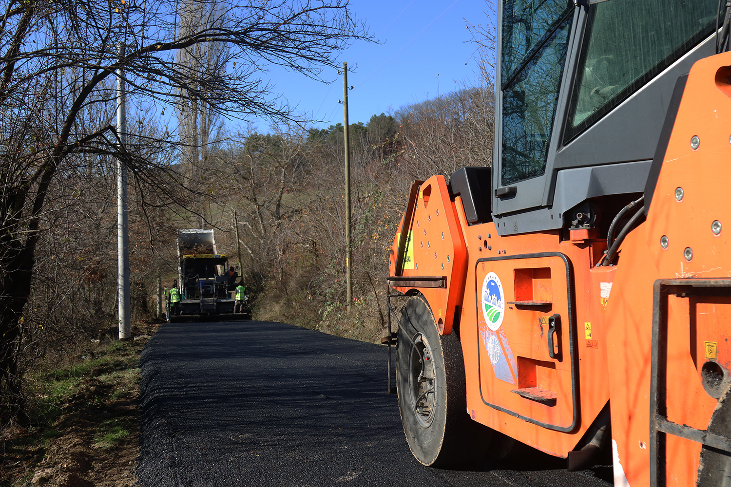 Büyükşehir asfalt ekipleri Pamukova’da