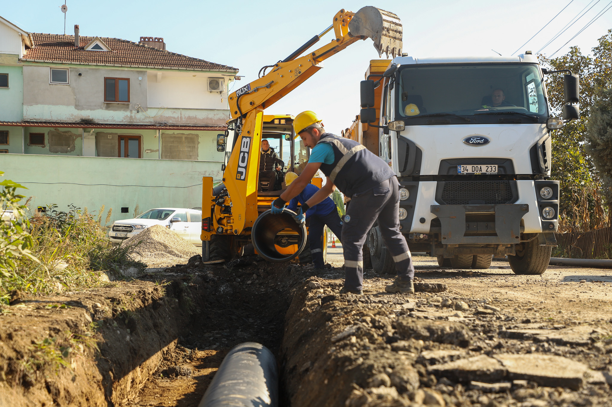 Akyazı Cumhuriyet Mahallesi’ne bin 300 metrelik güçlü altyapı dokunuşu