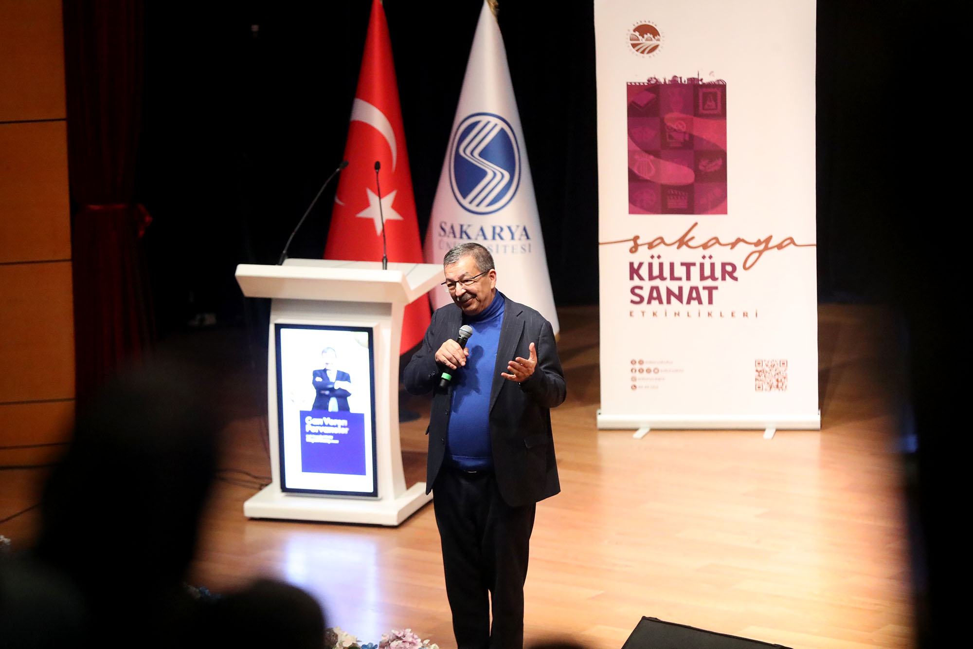 “Geniş olan ahiretin sohbeti ferahlatır”