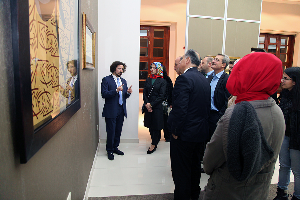 Galeri’de Hat Sergisi Açıldı