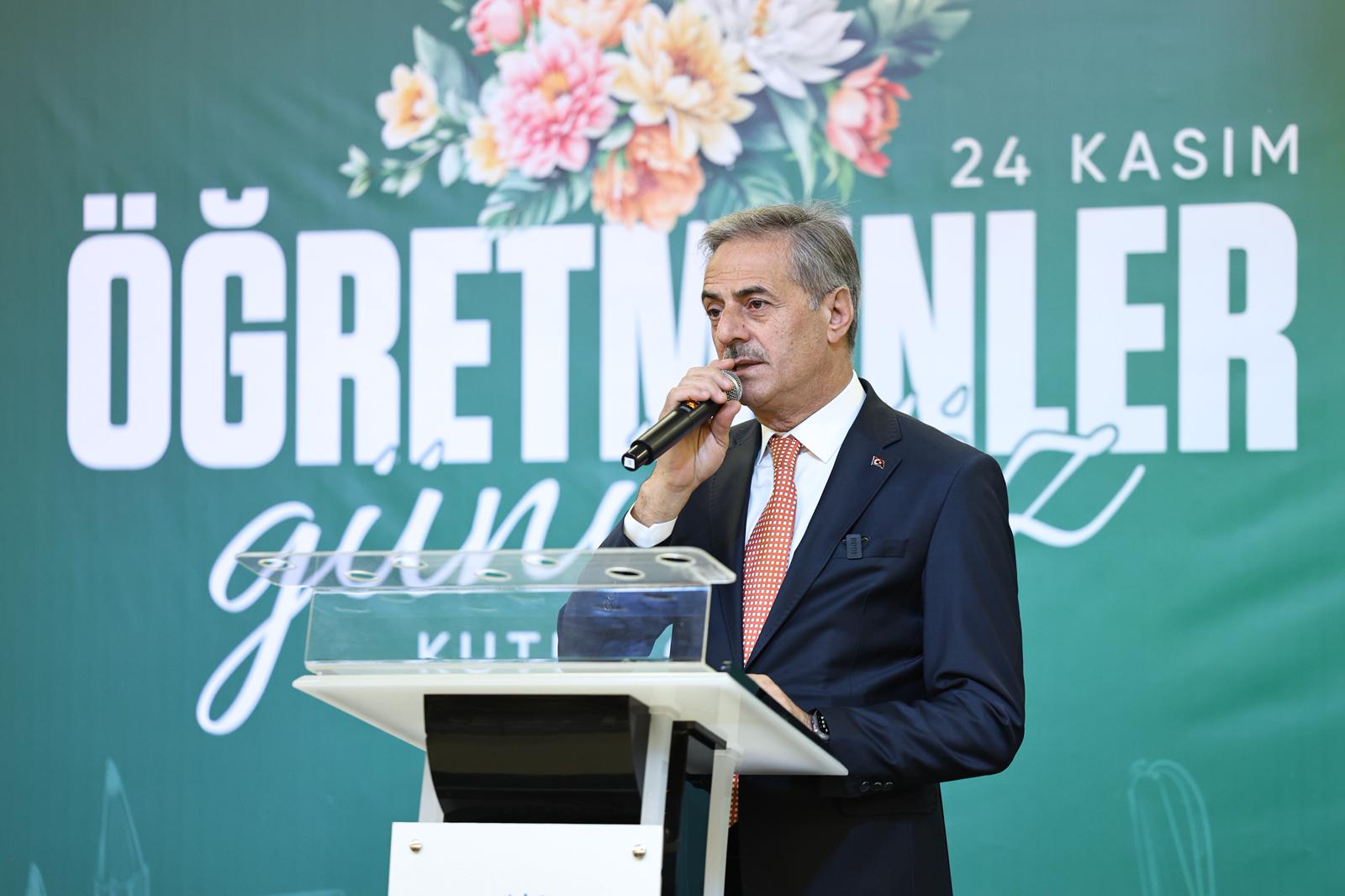 “Şehrimizde eğitime katkı sunacak projeleri bir bir hayata geçiriyoruz”