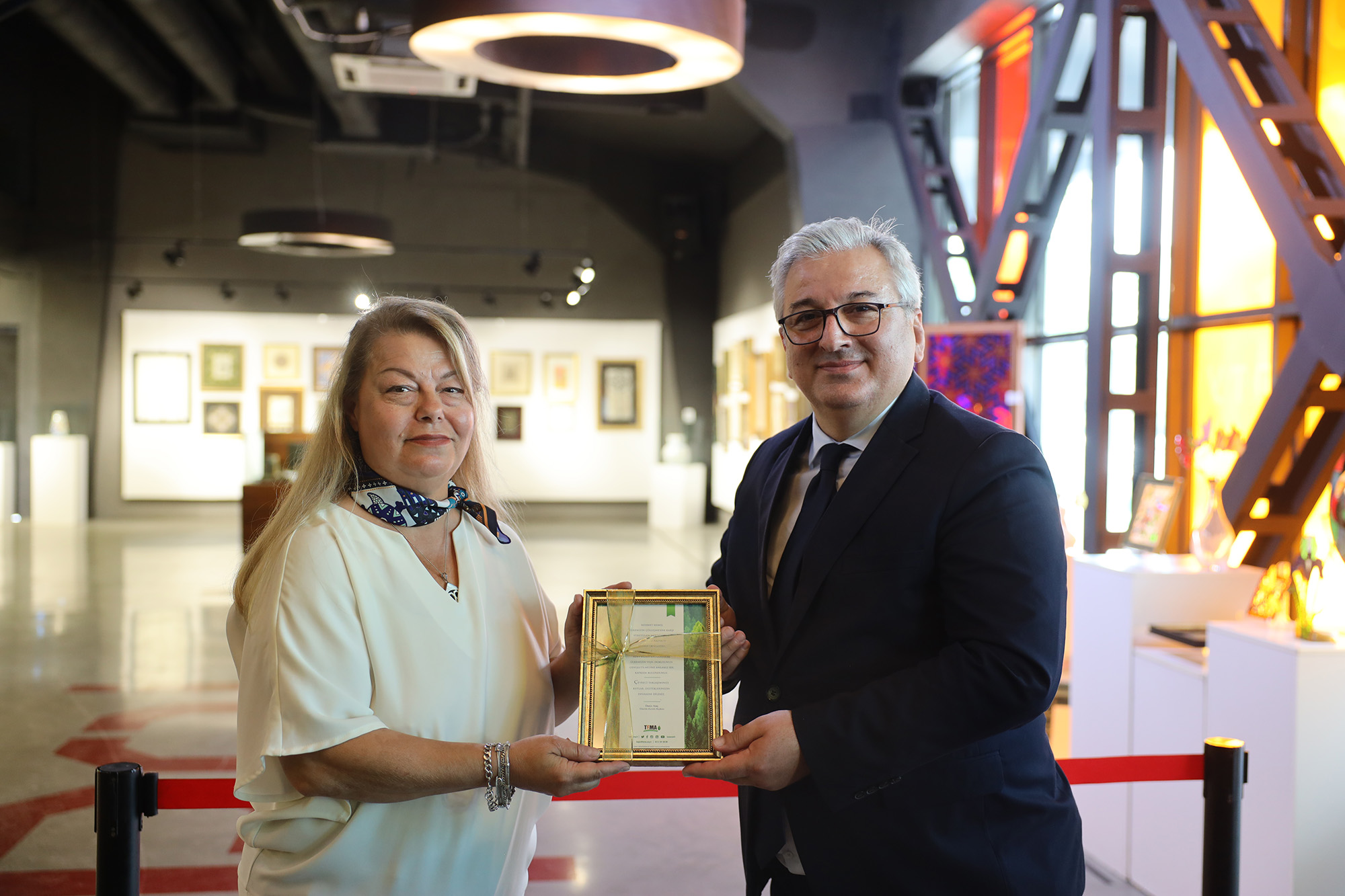 Geleneksel sanatların zarafeti yıl sonu sergisinde sergilendi