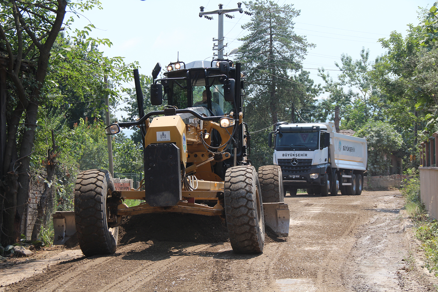 Büyükşehir’den 5 ayda 136 bin 397 ton asfalt