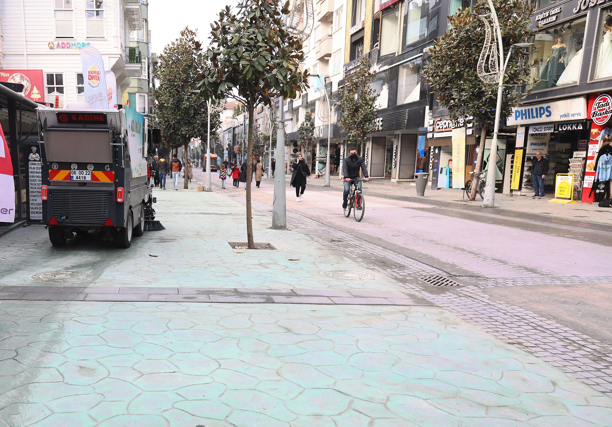 Çark Caddesi binlerce misafirini yeni yüzüyle ağırlıyor