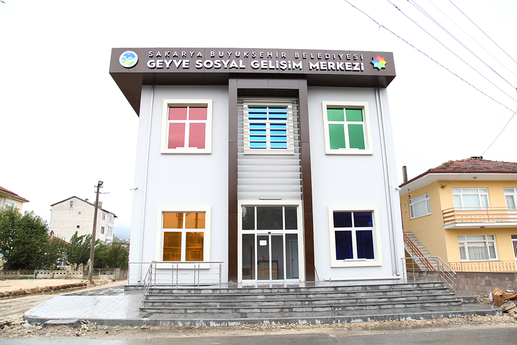 İlçelerde Sosyal Hayat Canlanıyor