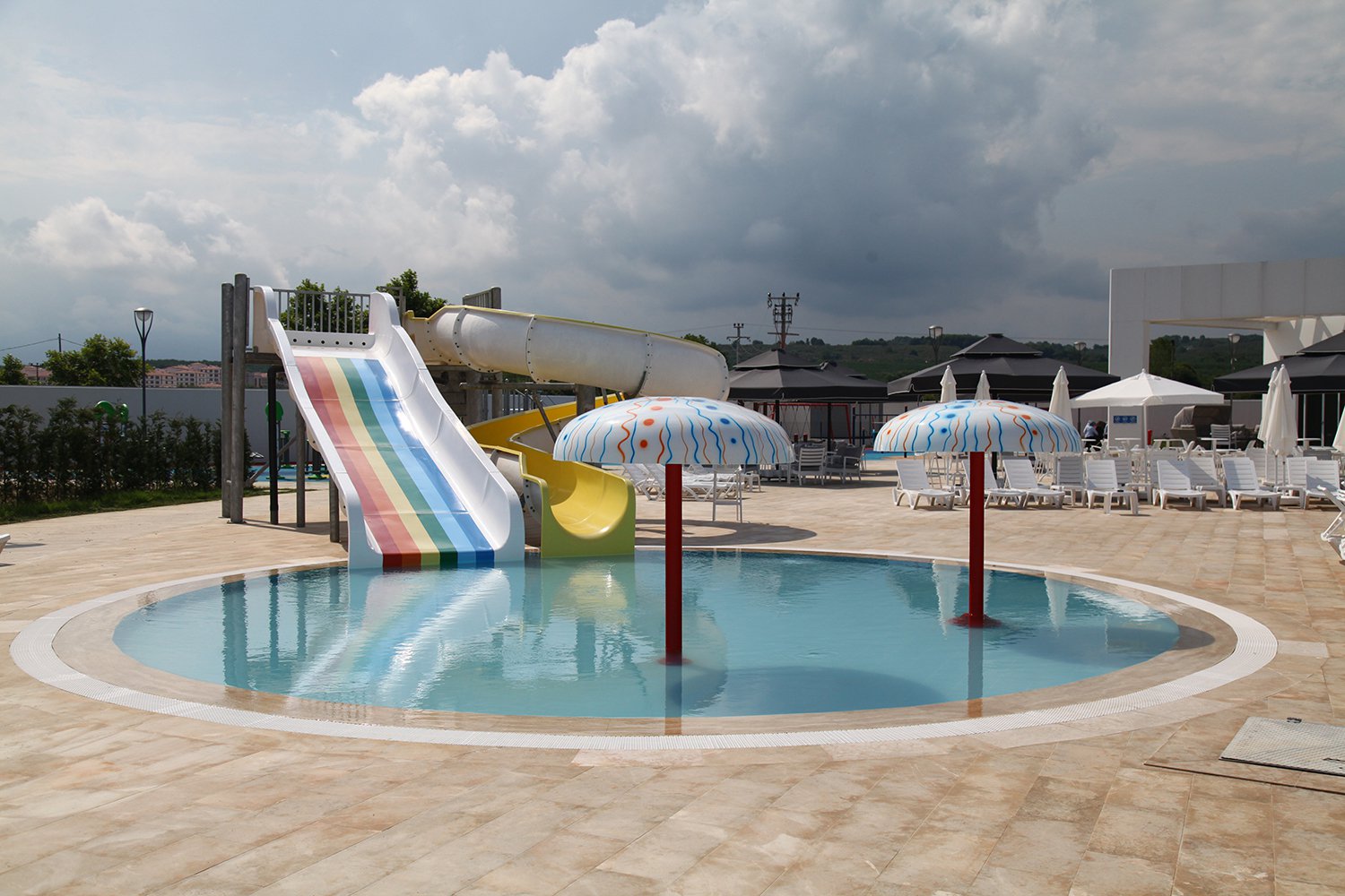 Büyükşehir hizmette sınır tanımıyor