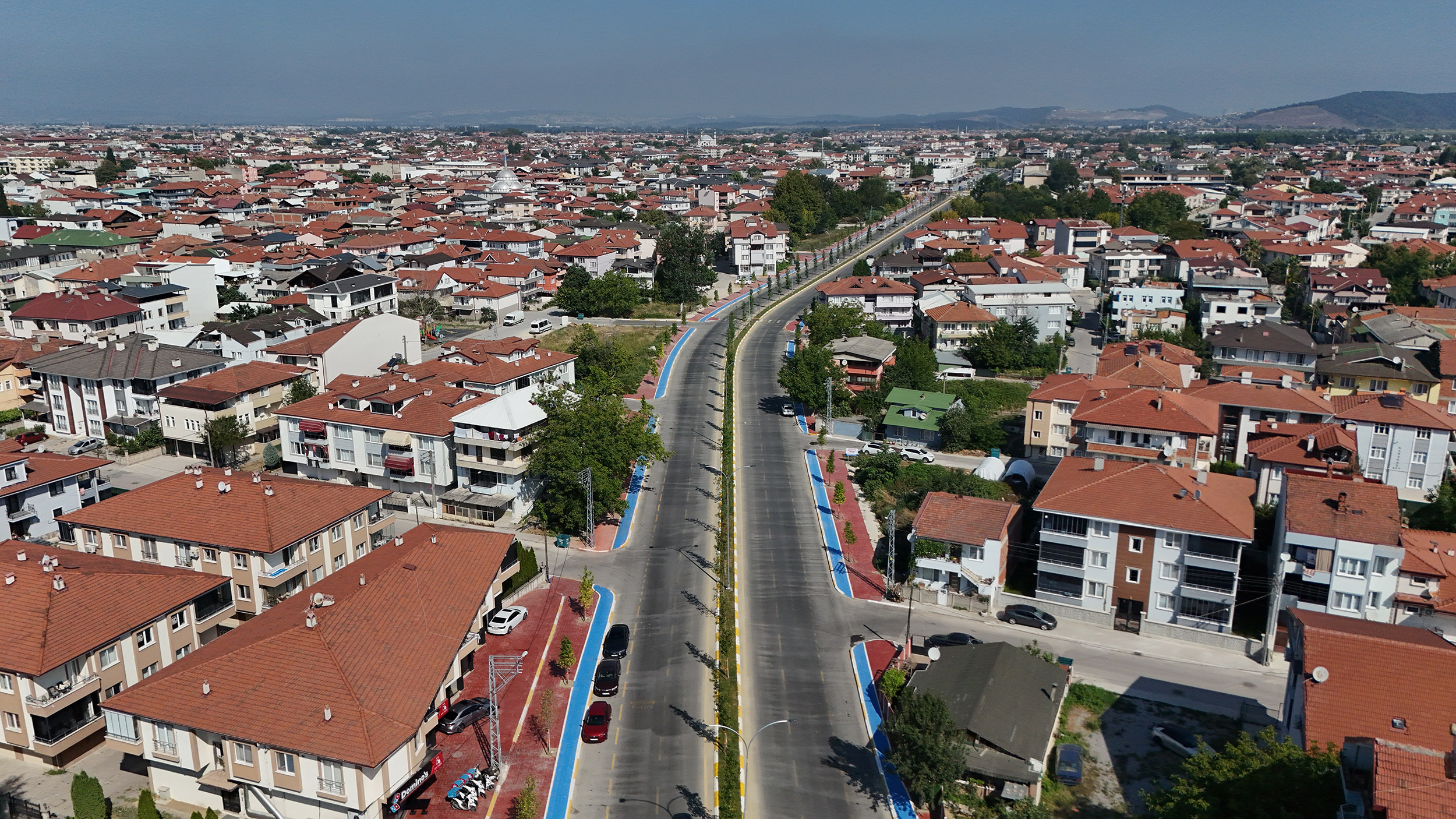 Sakarya’nın merkezine kesintisiz ulaşım artık mümkün: Alparslan Türkeş Caddesi aydınlatması ve peyzajıyla tamamlandı