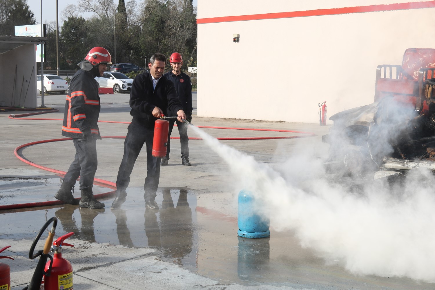 Büyükşehir’in şoförleri ‘ateş karşısında’ eğitim gördü