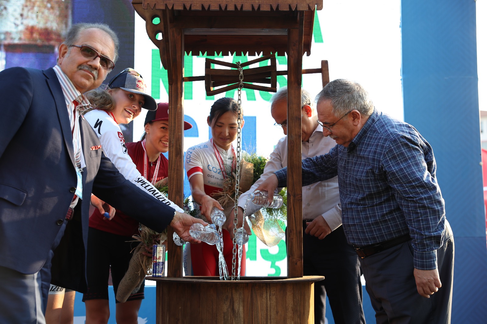 Uluslararası şampiyona büyük heyecana sahne oldu