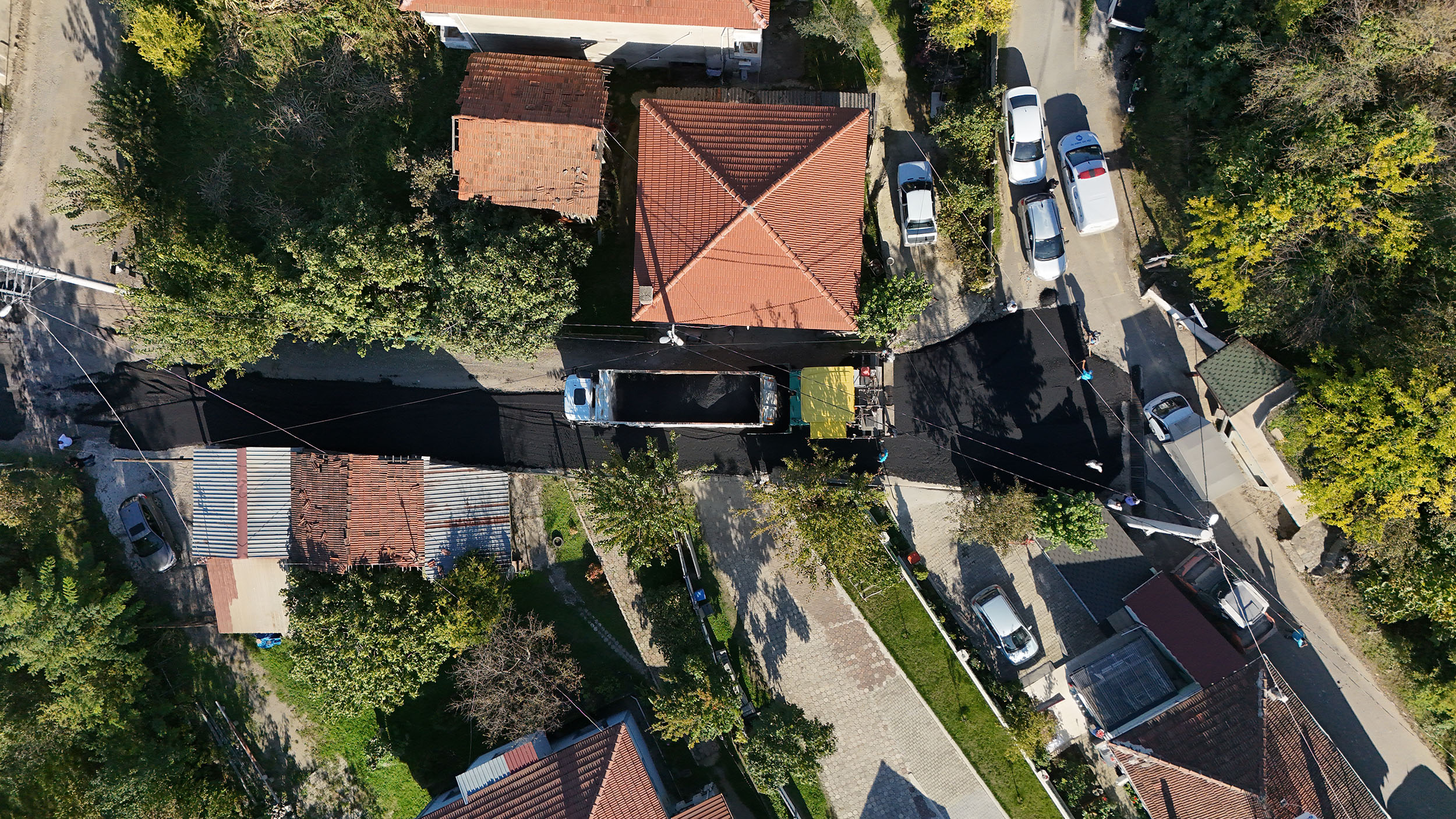 Büyükşehir asfalt mesaisini Hacımercan’da sürdürüyor
