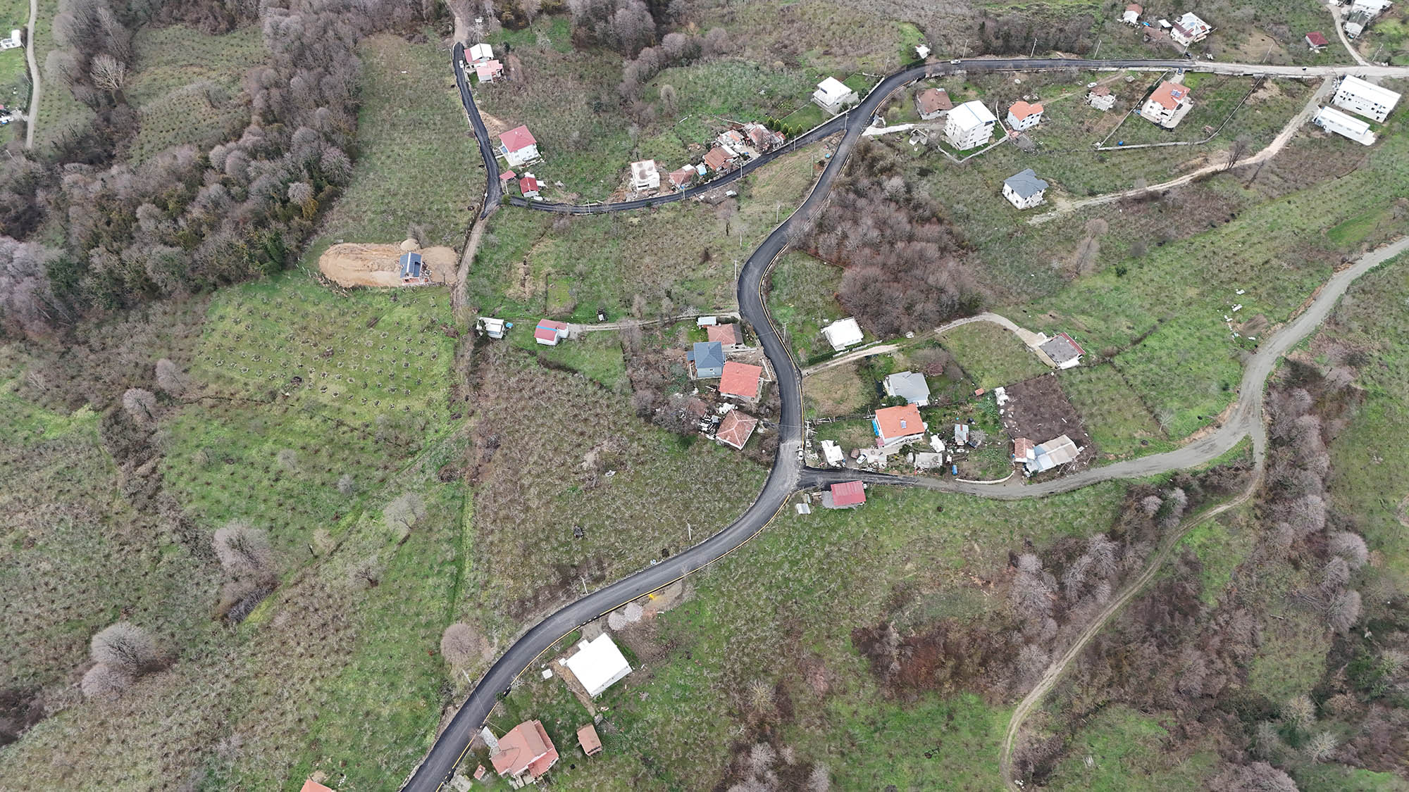 Erenler Tepe Mahallesi sakinlerinden Büyükşehir’e asfalt teşekkürü