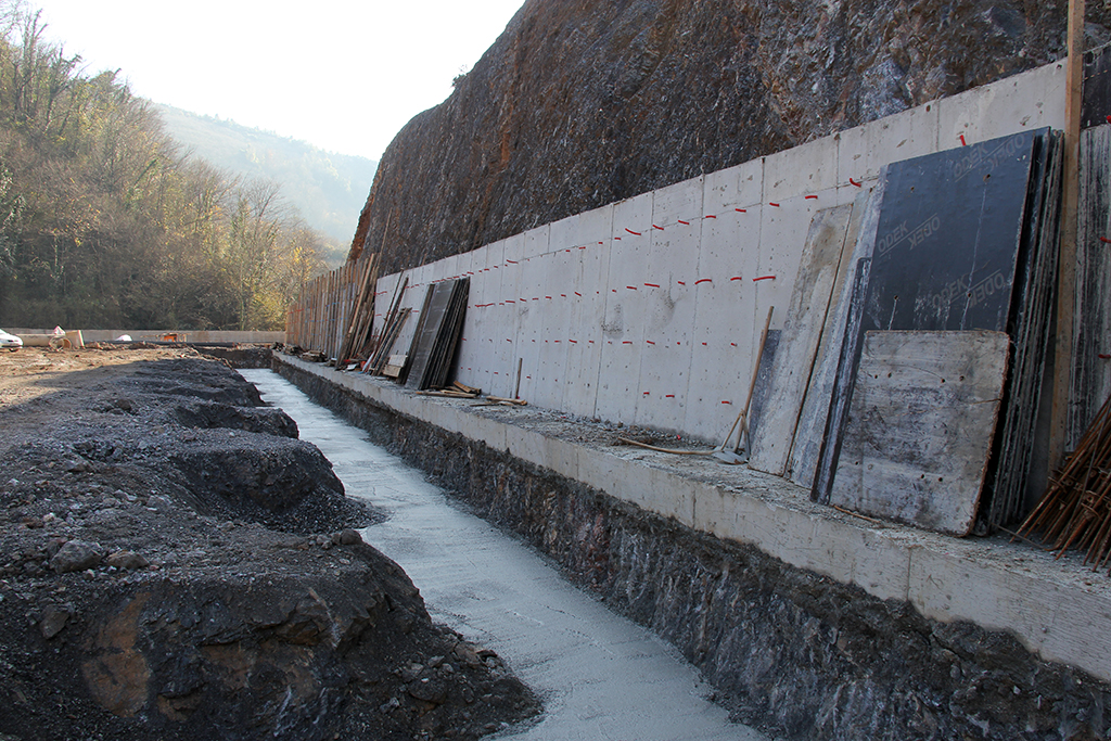 Gözler 24 Saat Suyun Üzerinde