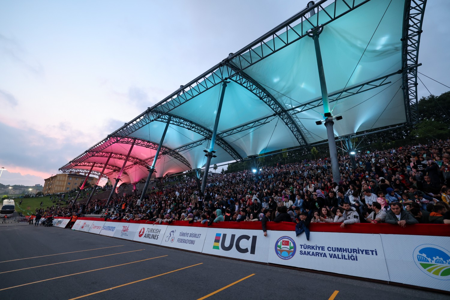 Vadide Dünya Kupası yarışları sonrası Cengiz Kurtoğlu rüzgarı