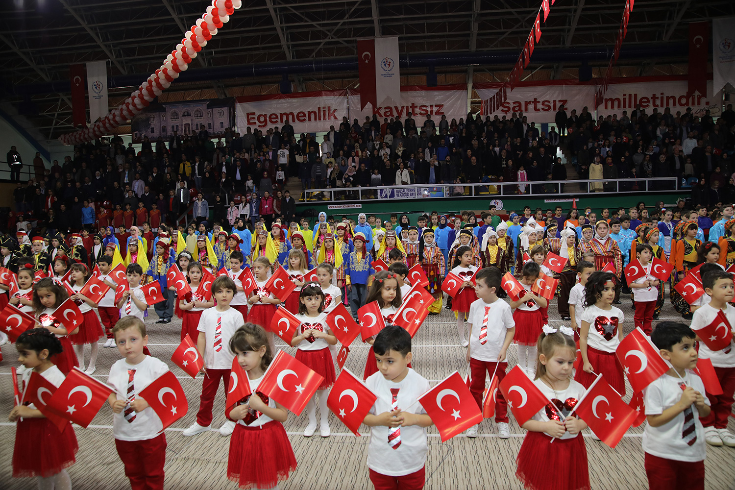 “Geleceğimiz olan çocuklar için çok çalışacağız”