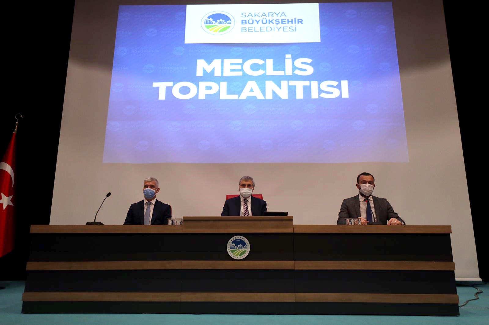 Büyükşehir Meclisi olağanüstü toplandı