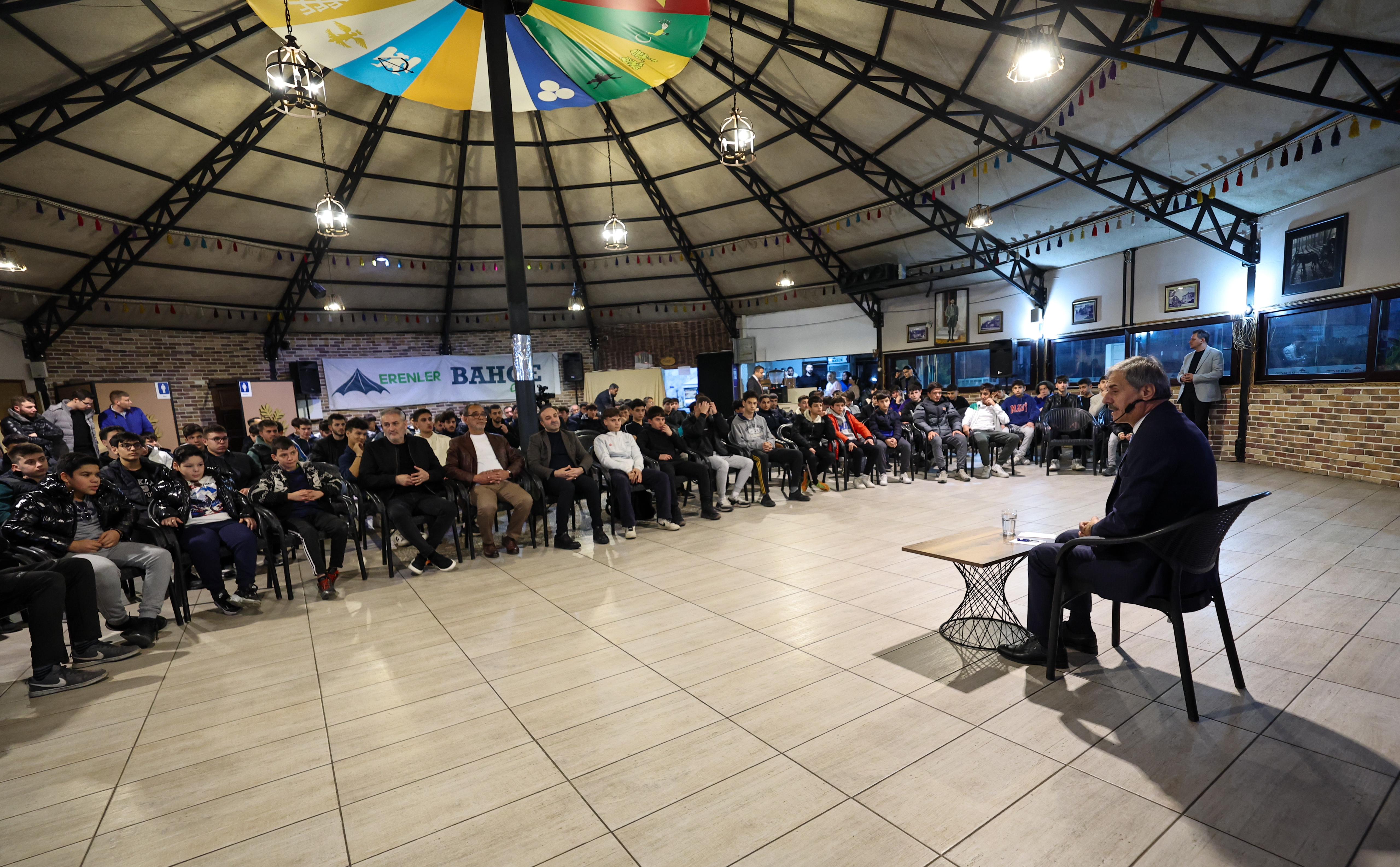 Gençler için Kapalı Spor Salonu, Bilim Merkezi, Kütüphane…