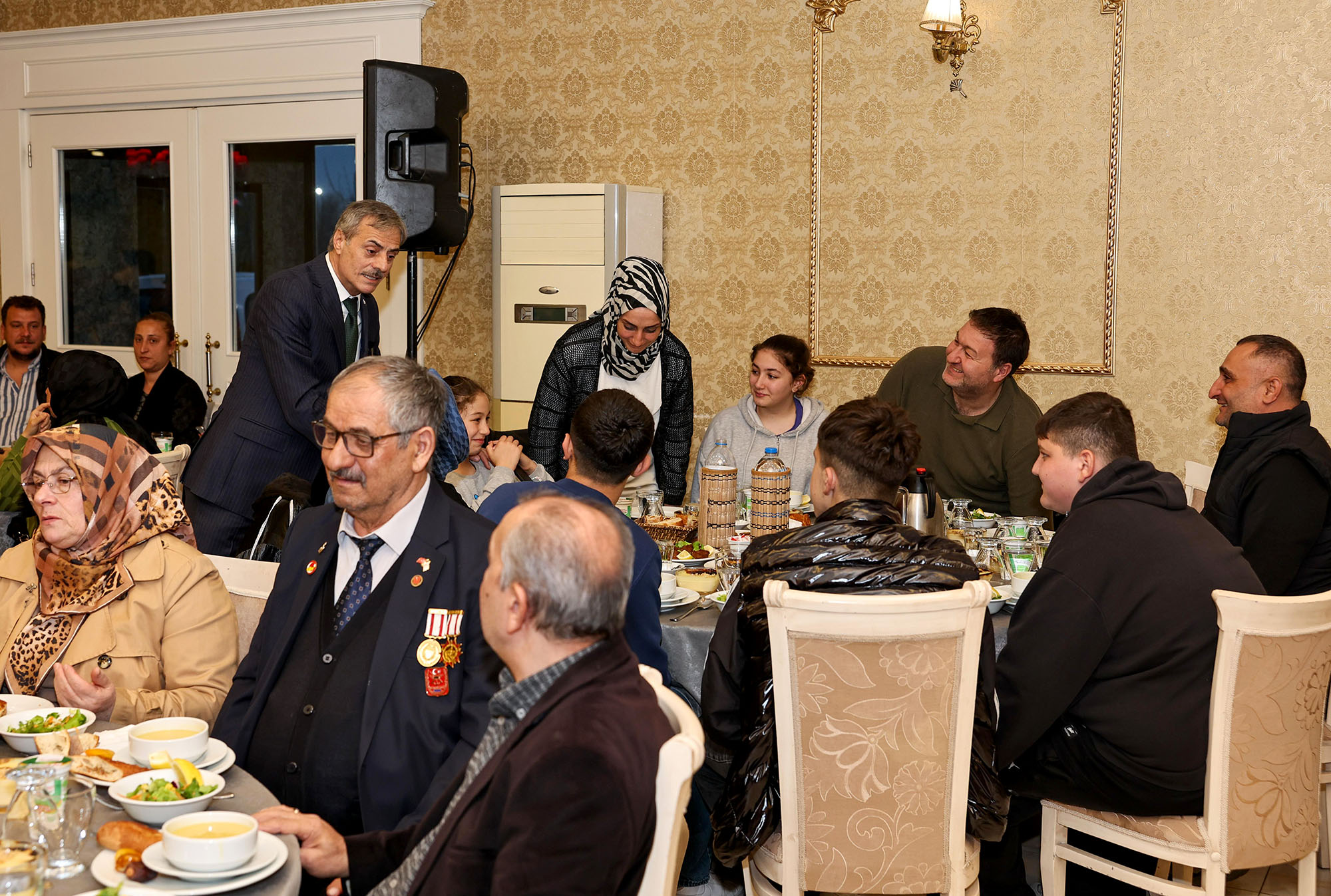 “Bu birlikteliği vatanı canı pahasına koruyan kahramanlara borçluyuz”