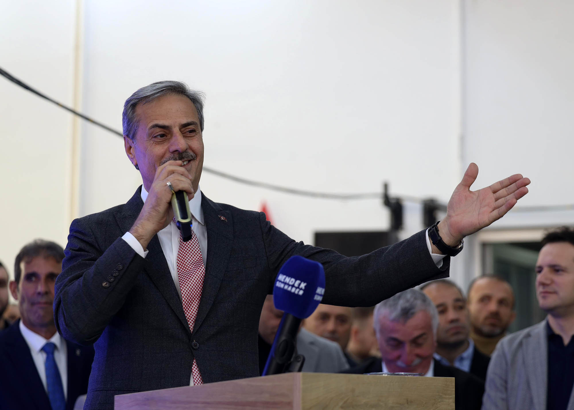 “Var gücümüzle Hendeklilerin yanında olmaya devam edeceğiz”