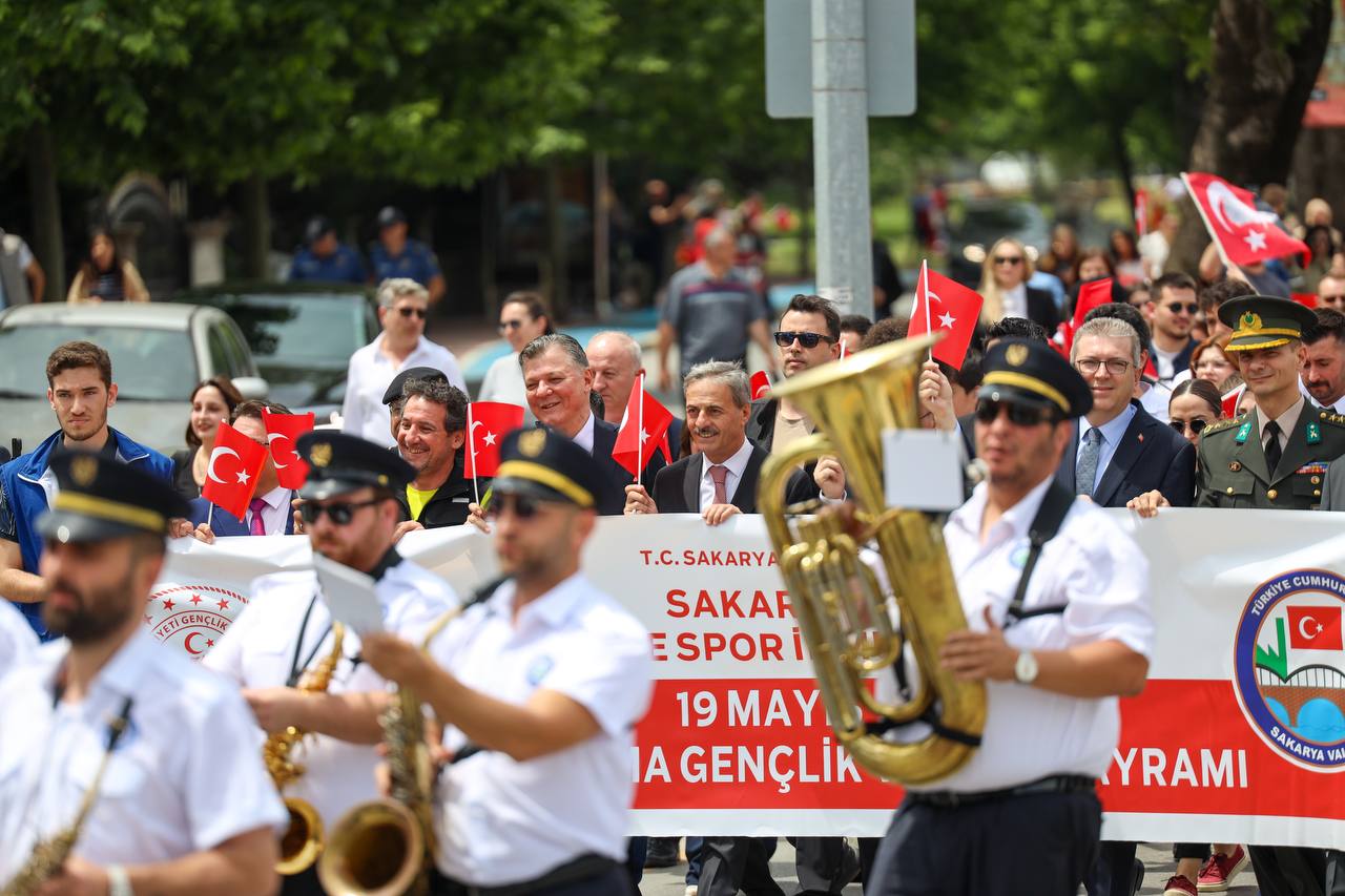 “Gençlerimizin her zaman destekçisi olacağız”
