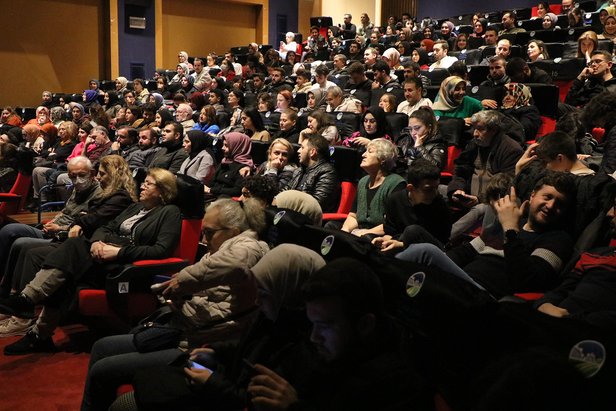 Kasım etkinlikleri tiyatro gösterimiyle sona erdi