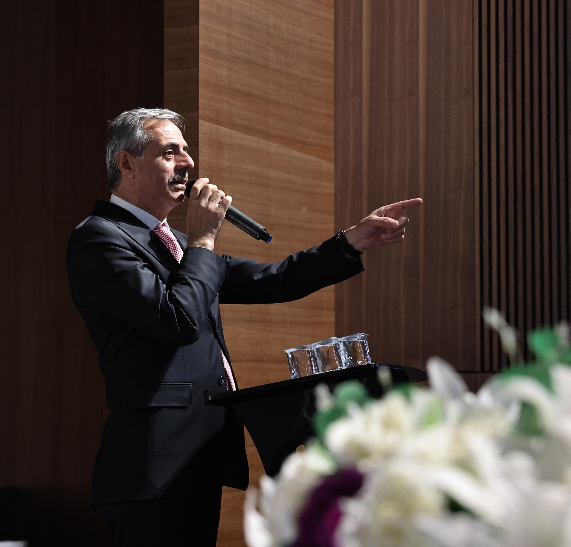 “Yanık’tan başlayacak 6 kilometrelik yaşam alanı için ihaleye çıkıyoruz”