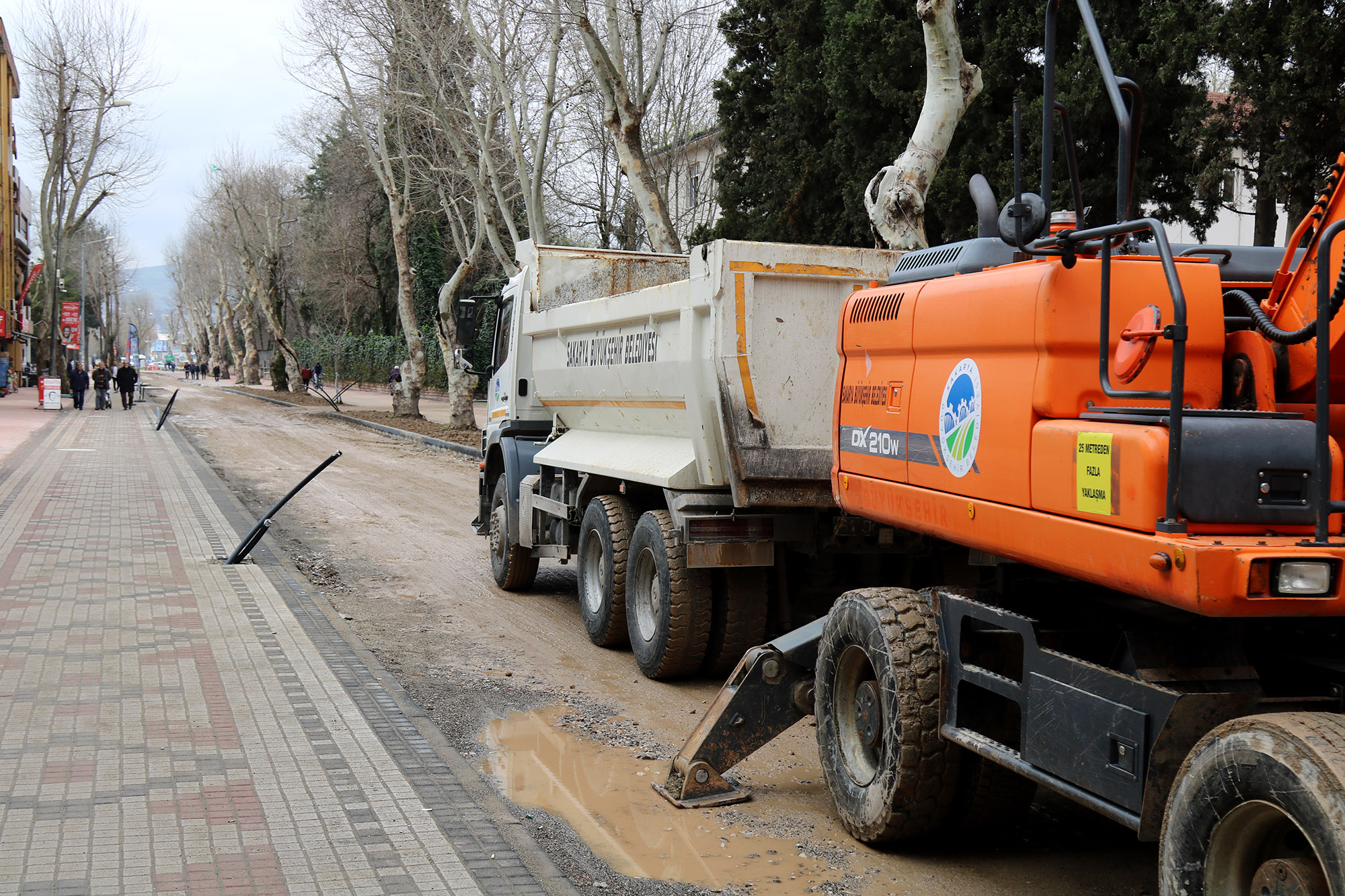 Çark Caddesi'ne dekoratif dokunuşlar: Yeni yüzüne kavuşuyor