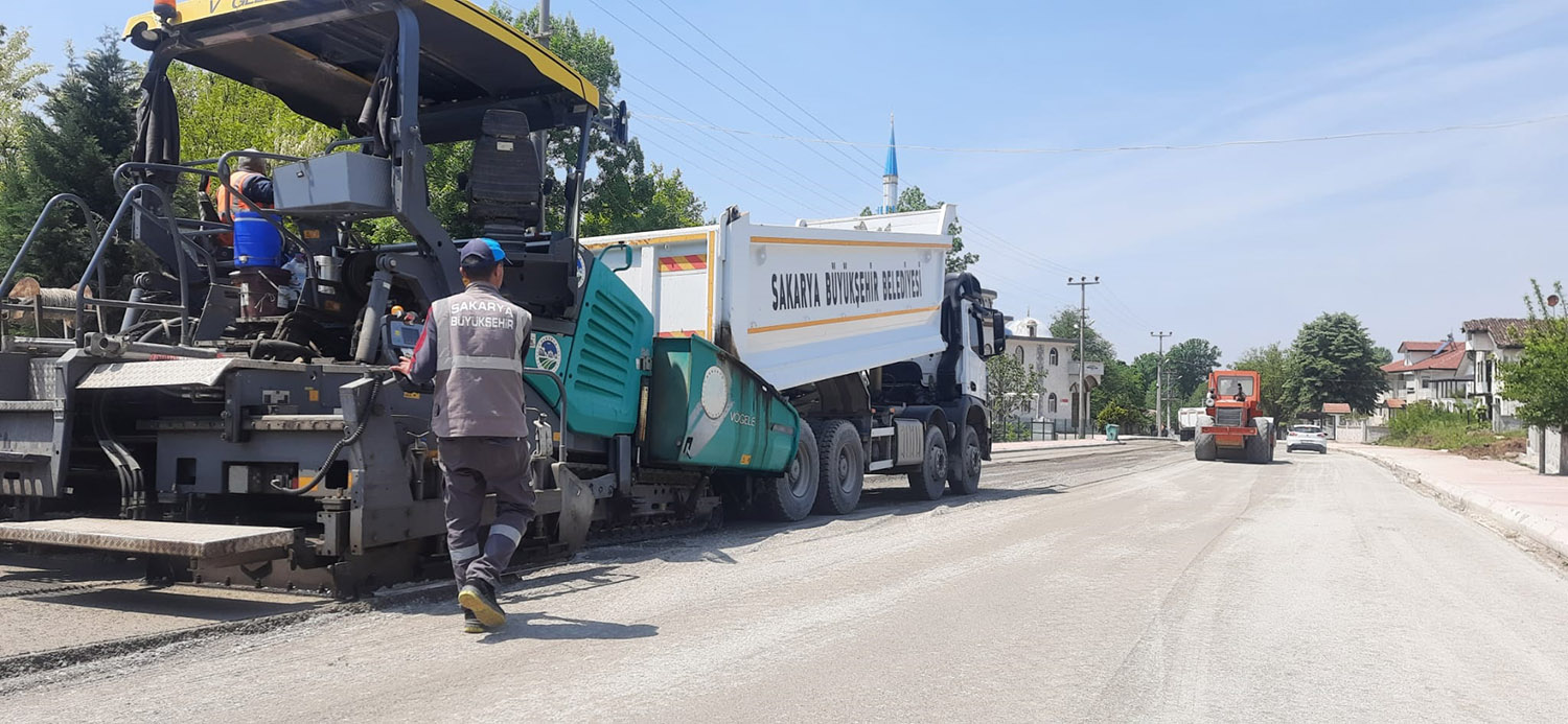 Akyazı Kuzuluk’ta örnek cadde